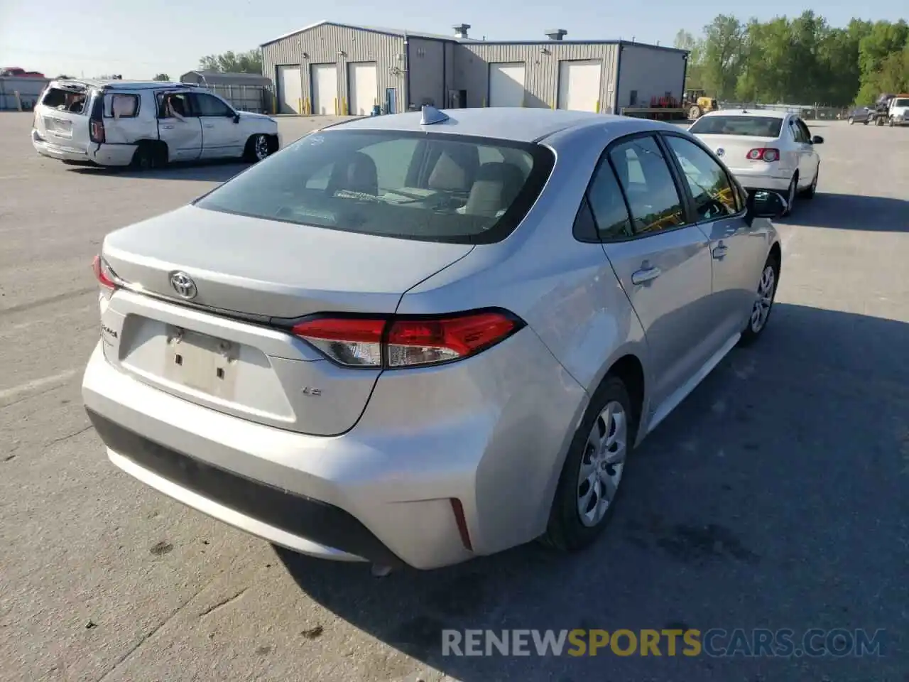 4 Photograph of a damaged car 5YFEPRAE0LP088350 TOYOTA COROLLA 2020