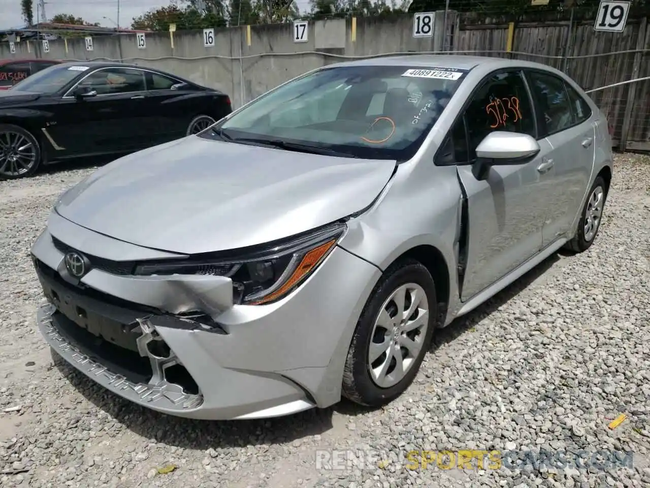 2 Photograph of a damaged car 5YFEPRAE0LP089059 TOYOTA COROLLA 2020