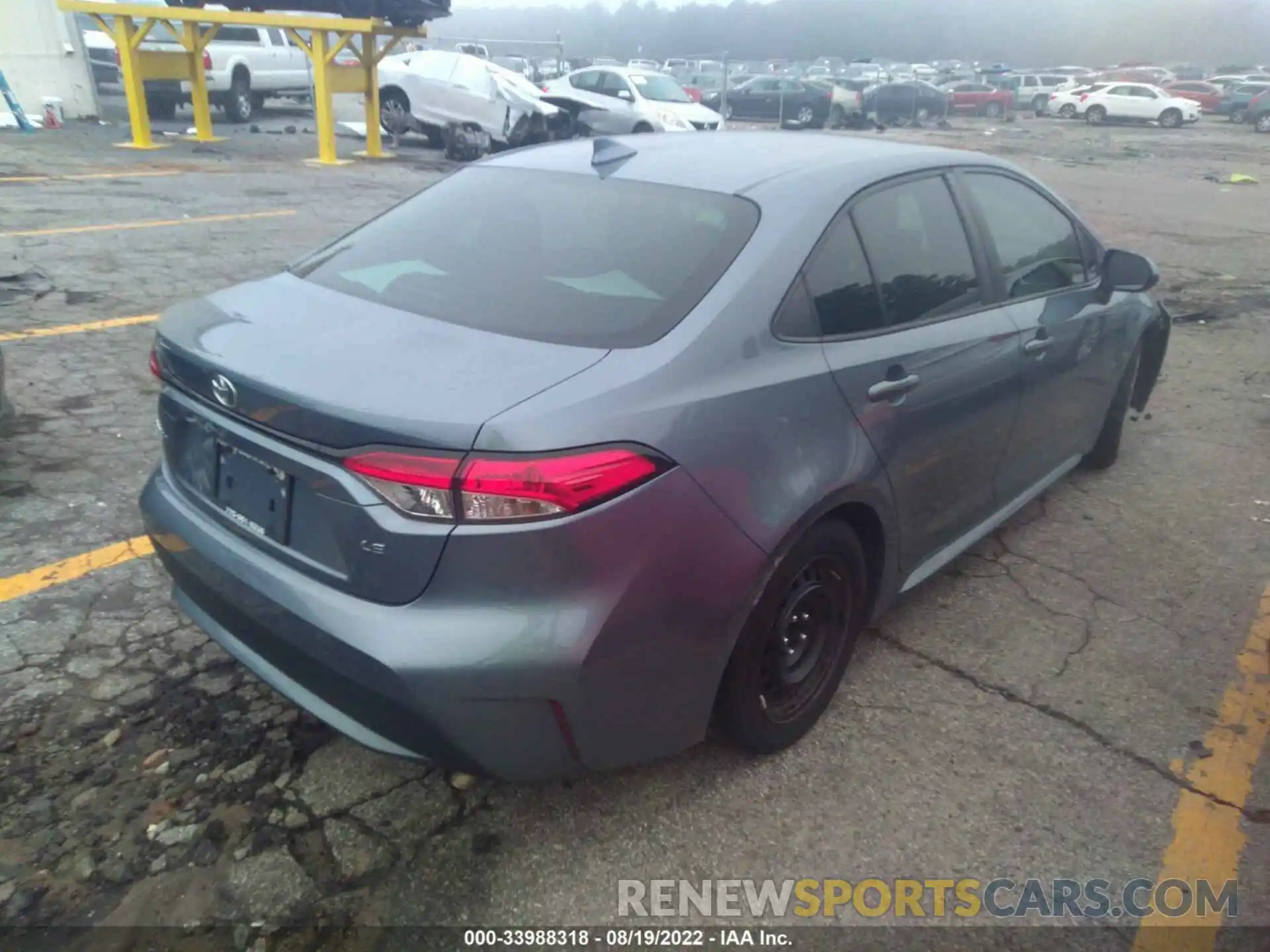 4 Photograph of a damaged car 5YFEPRAE0LP089711 TOYOTA COROLLA 2020