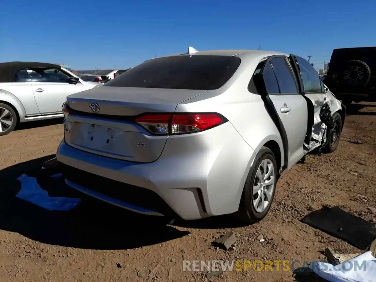 4 Photograph of a damaged car 5YFEPRAE0LP089854 TOYOTA COROLLA 2020