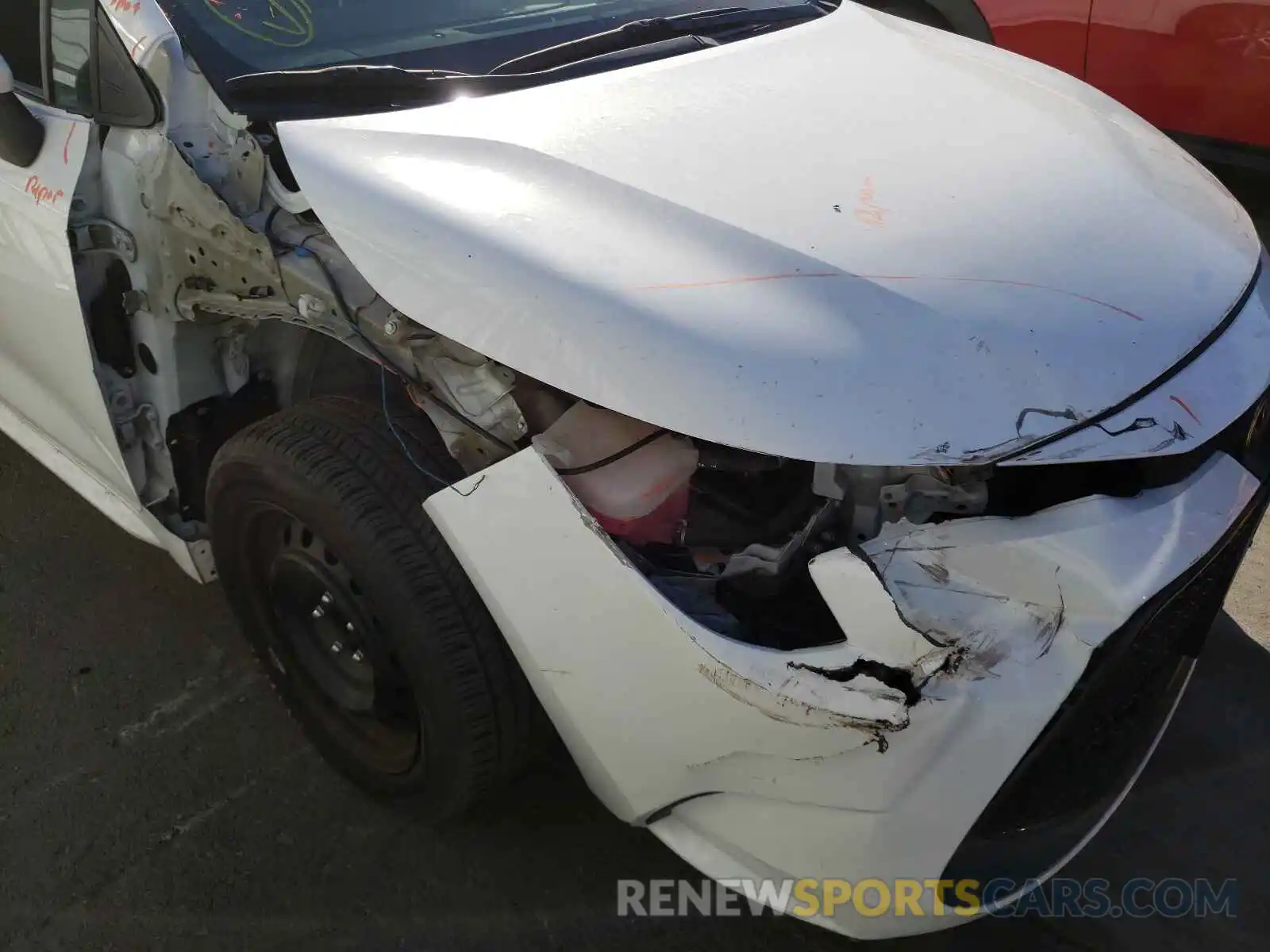 9 Photograph of a damaged car 5YFEPRAE0LP090034 TOYOTA COROLLA 2020