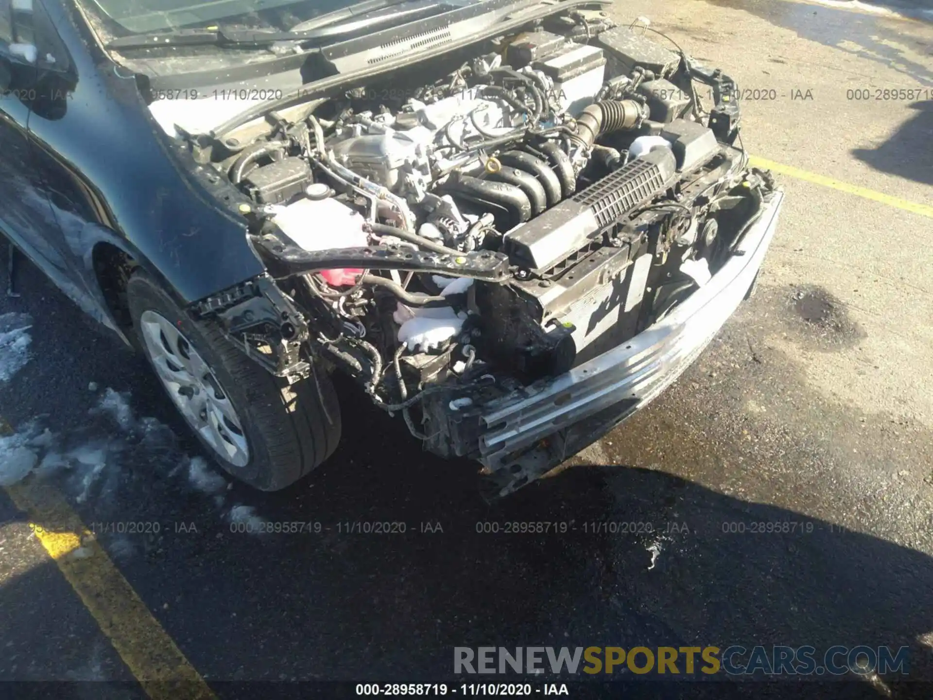 6 Photograph of a damaged car 5YFEPRAE0LP090583 TOYOTA COROLLA 2020