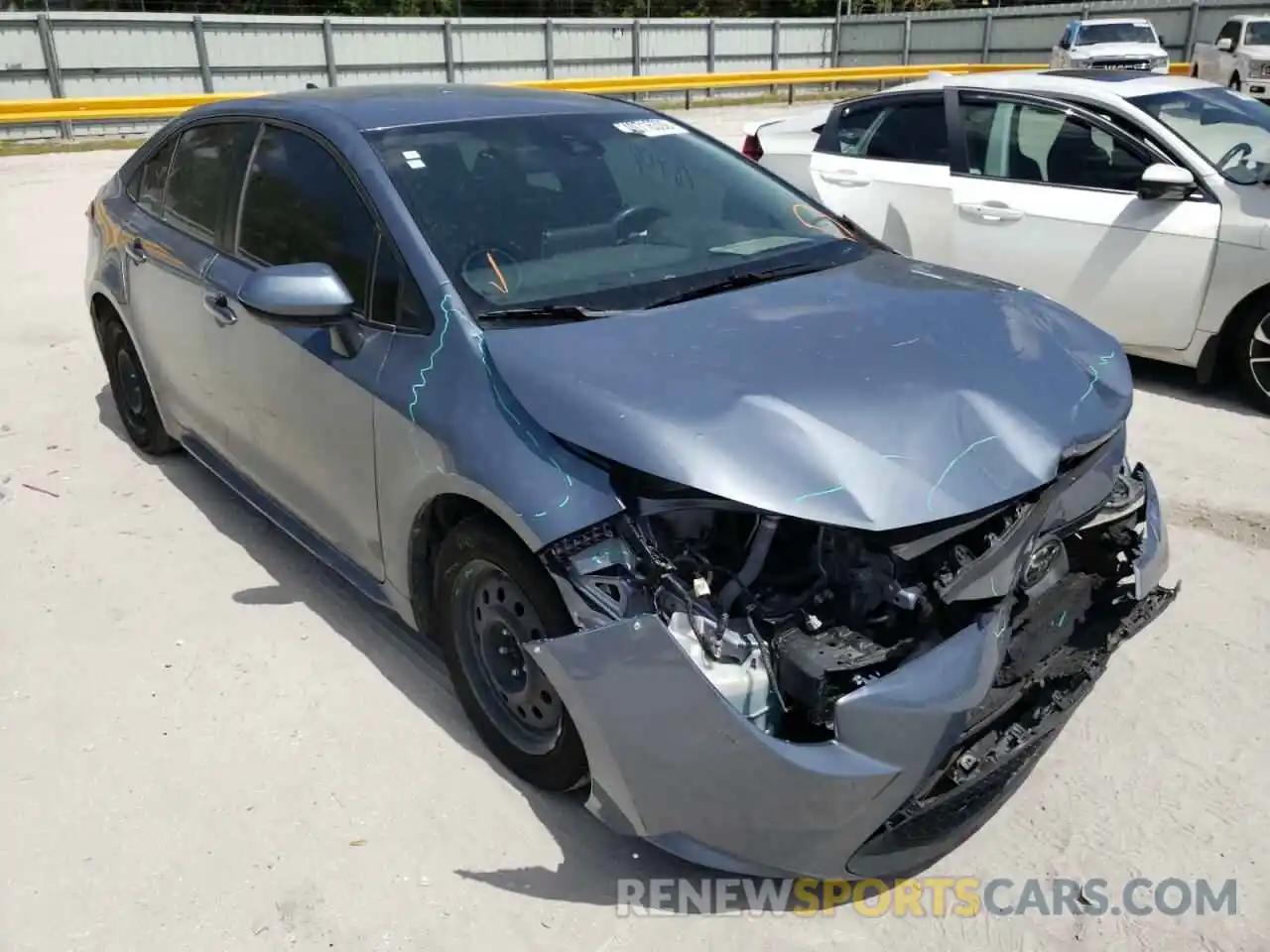 1 Photograph of a damaged car 5YFEPRAE0LP090664 TOYOTA COROLLA 2020