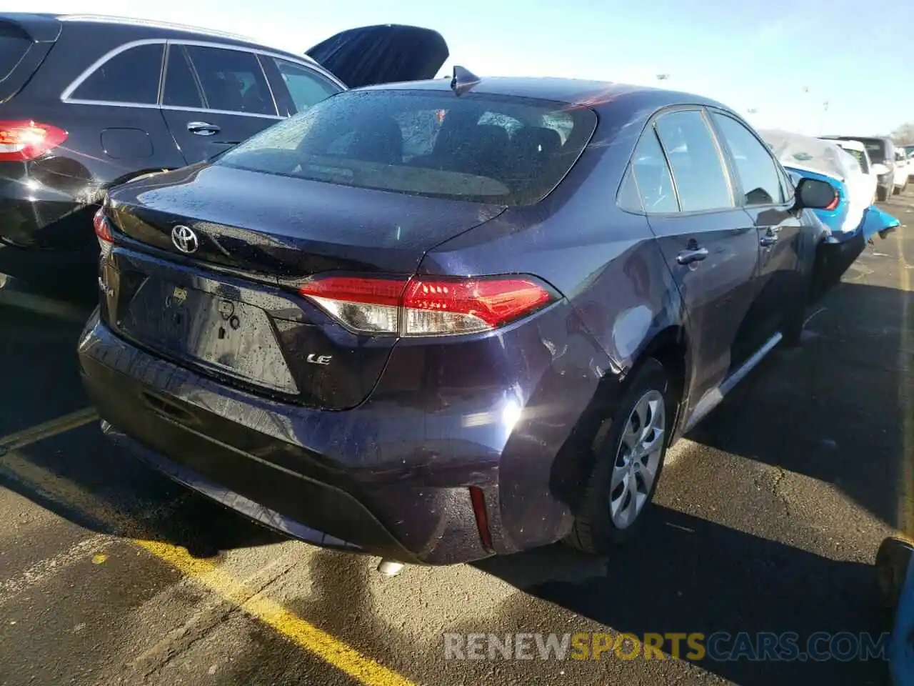 4 Photograph of a damaged car 5YFEPRAE0LP092365 TOYOTA COROLLA 2020