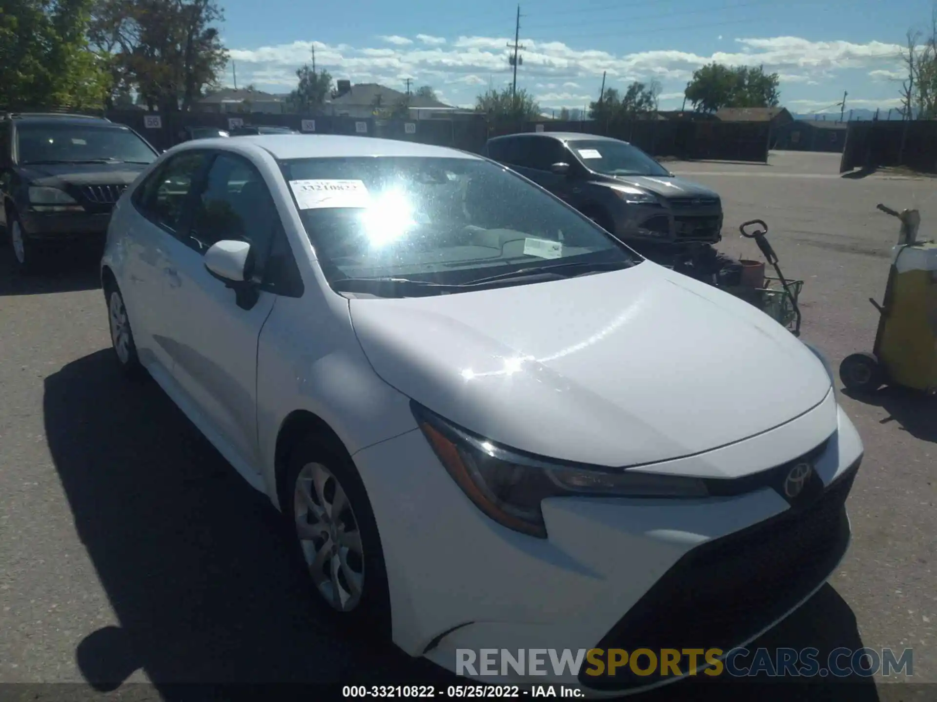 1 Photograph of a damaged car 5YFEPRAE0LP092950 TOYOTA COROLLA 2020