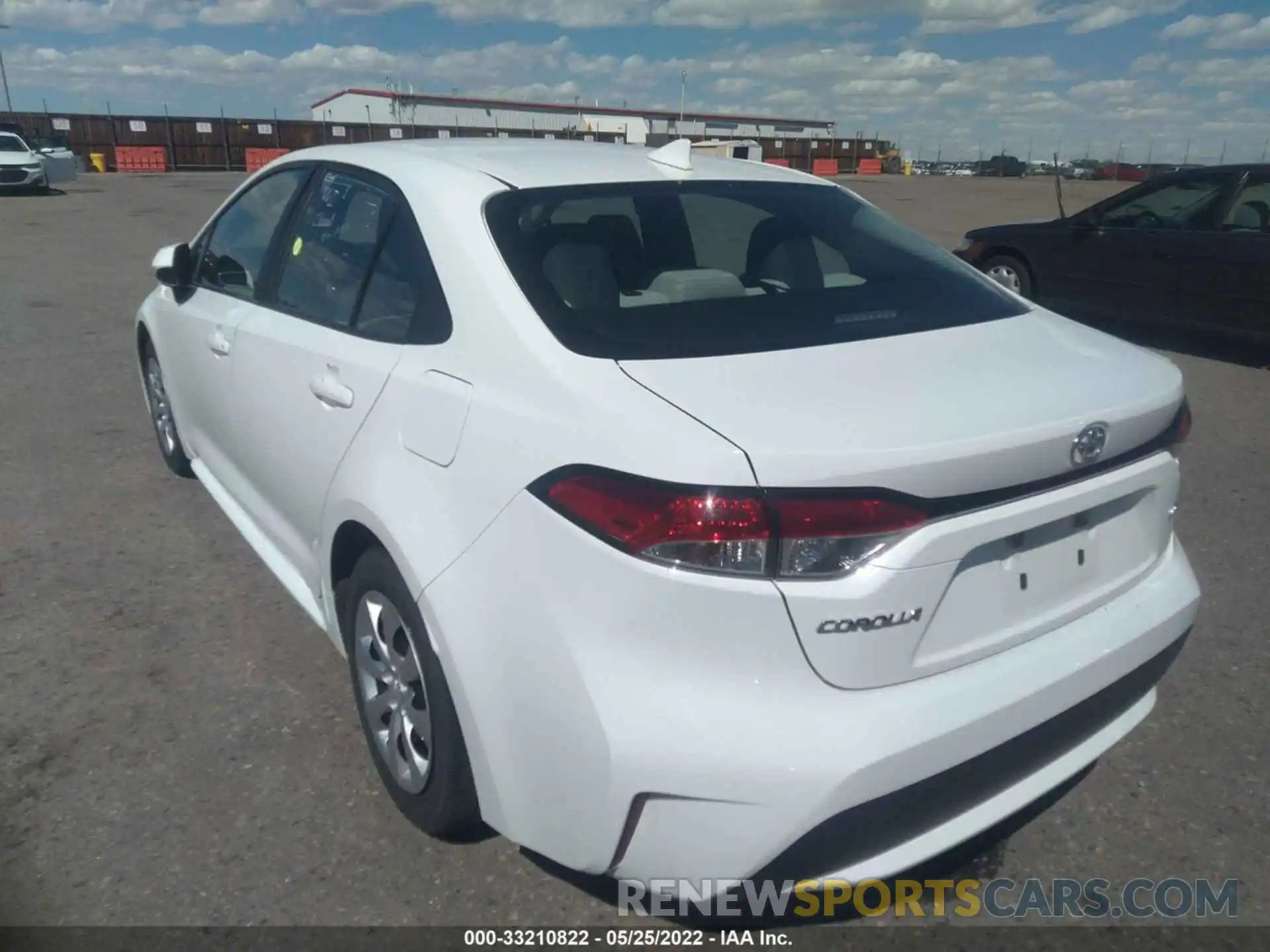 3 Photograph of a damaged car 5YFEPRAE0LP092950 TOYOTA COROLLA 2020