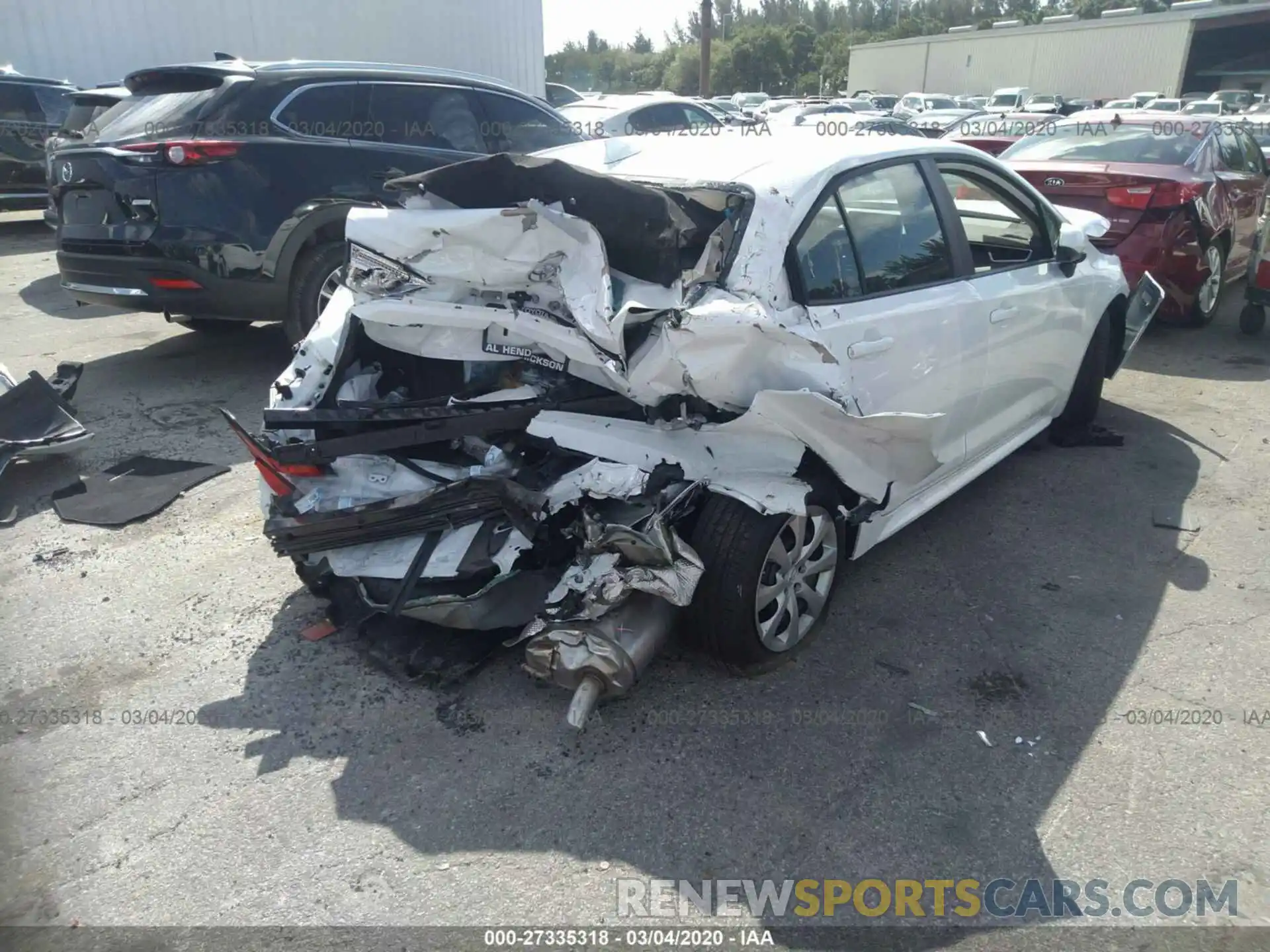 4 Photograph of a damaged car 5YFEPRAE0LP093001 TOYOTA COROLLA 2020