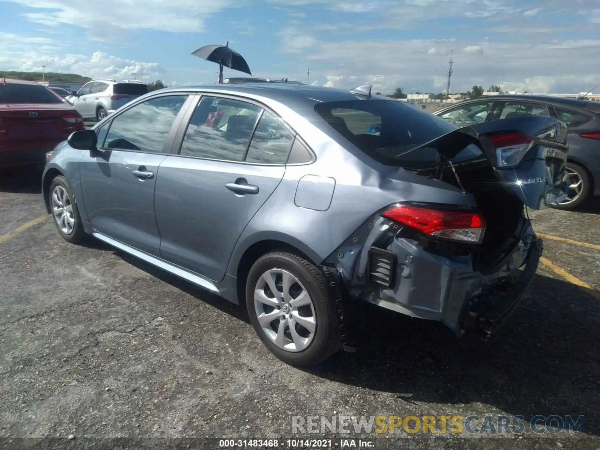 3 Photograph of a damaged car 5YFEPRAE0LP094200 TOYOTA COROLLA 2020