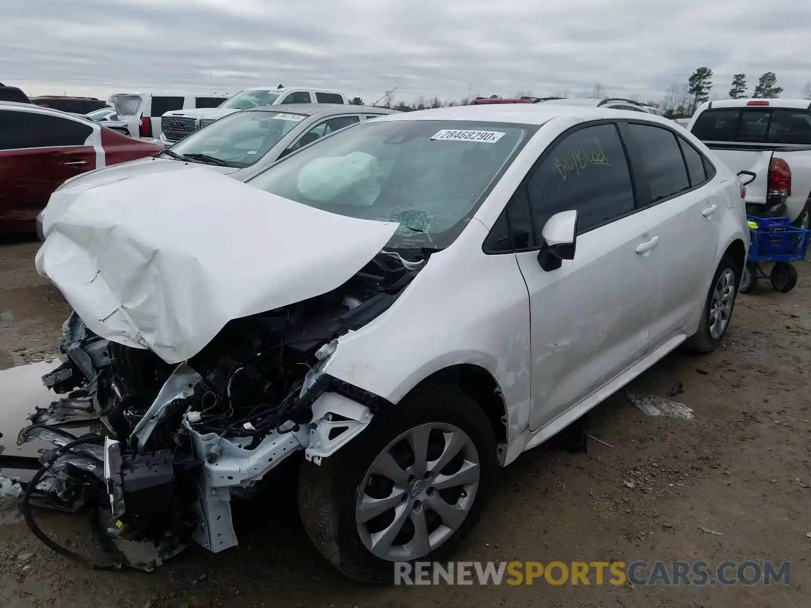 2 Photograph of a damaged car 5YFEPRAE0LP095315 TOYOTA COROLLA 2020