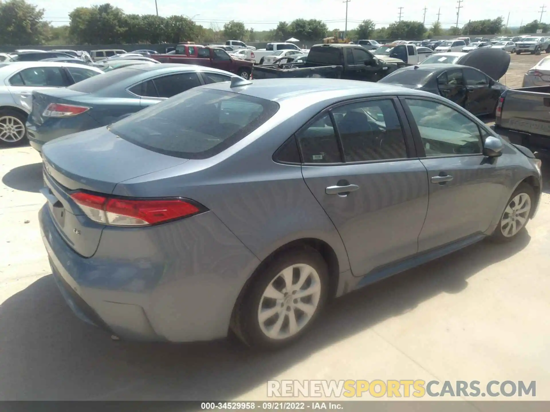 4 Photograph of a damaged car 5YFEPRAE0LP095489 TOYOTA COROLLA 2020