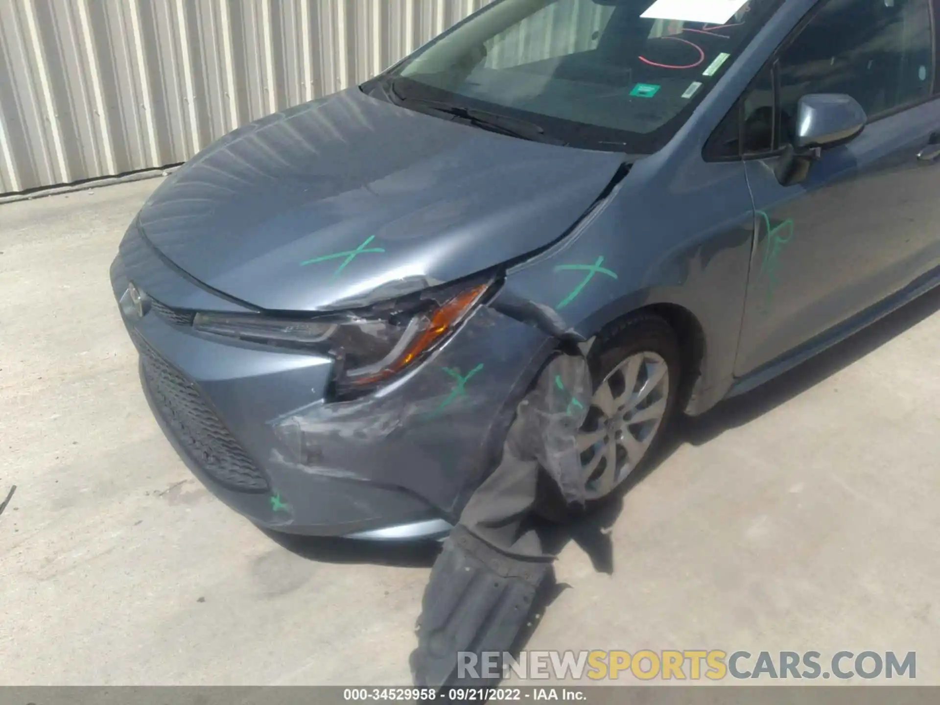 6 Photograph of a damaged car 5YFEPRAE0LP095489 TOYOTA COROLLA 2020