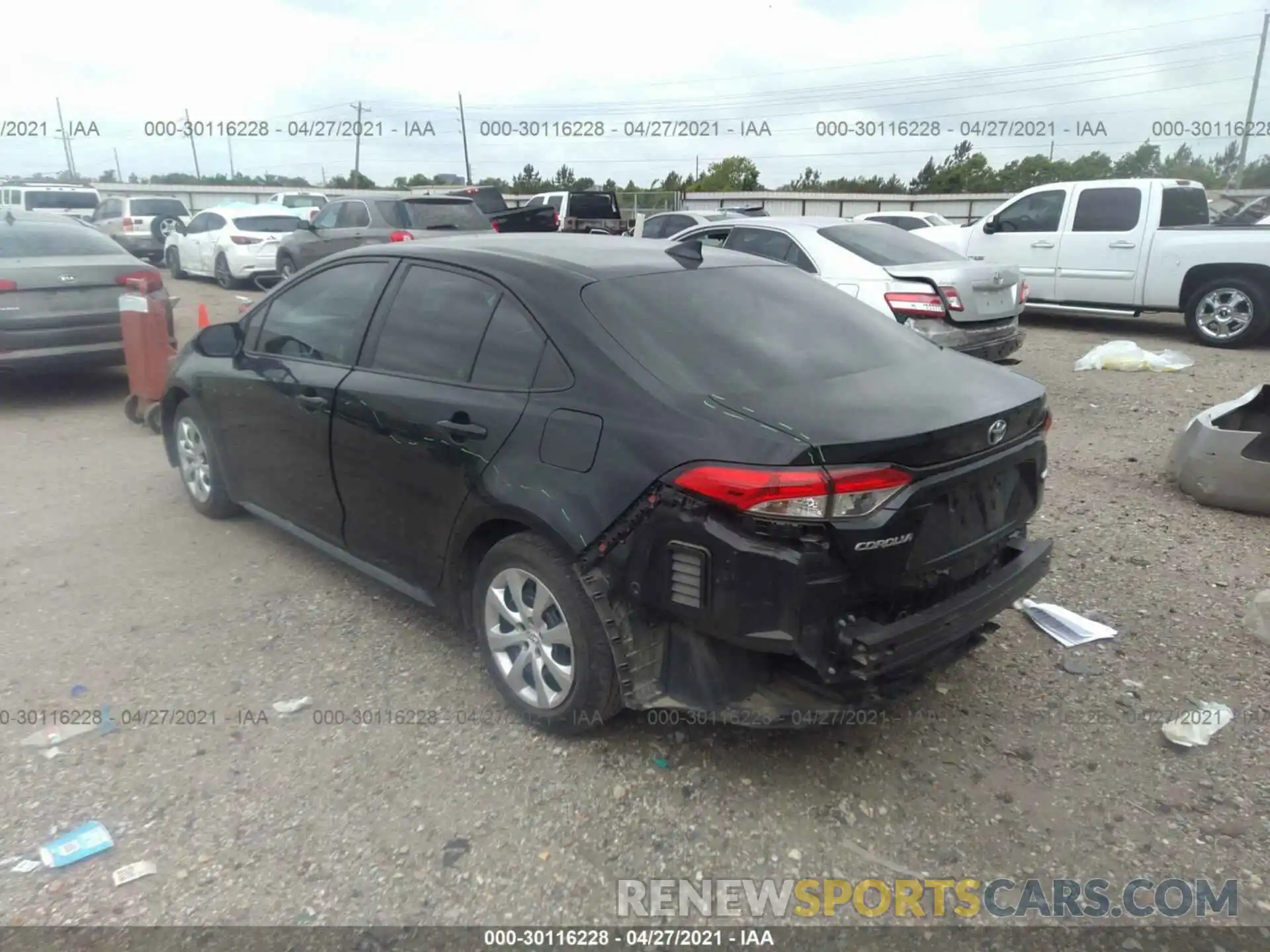 3 Photograph of a damaged car 5YFEPRAE0LP095797 TOYOTA COROLLA 2020