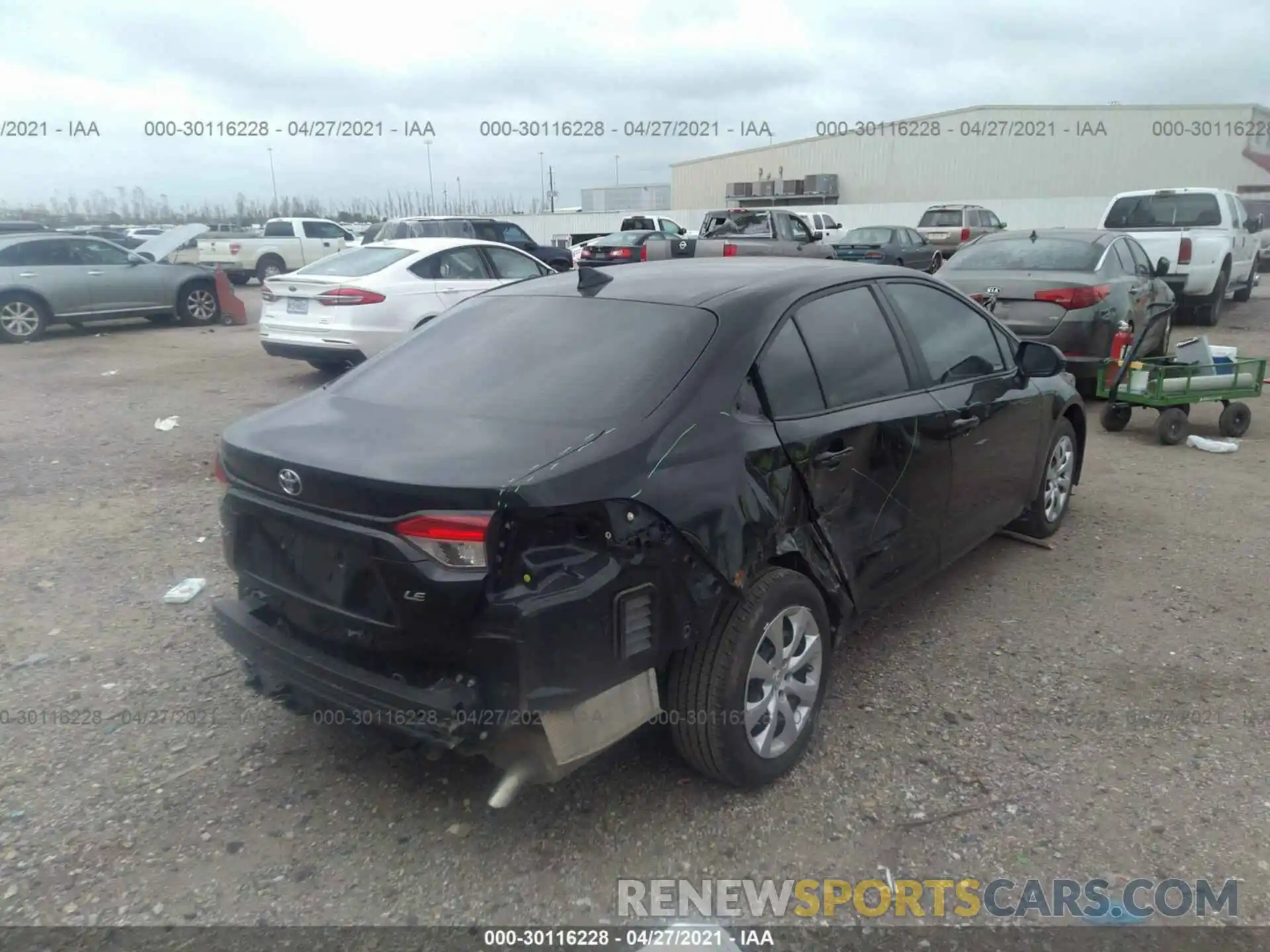 4 Photograph of a damaged car 5YFEPRAE0LP095797 TOYOTA COROLLA 2020