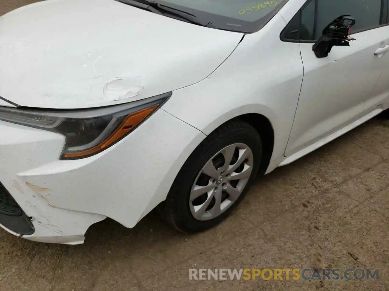 9 Photograph of a damaged car 5YFEPRAE0LP095895 TOYOTA COROLLA 2020