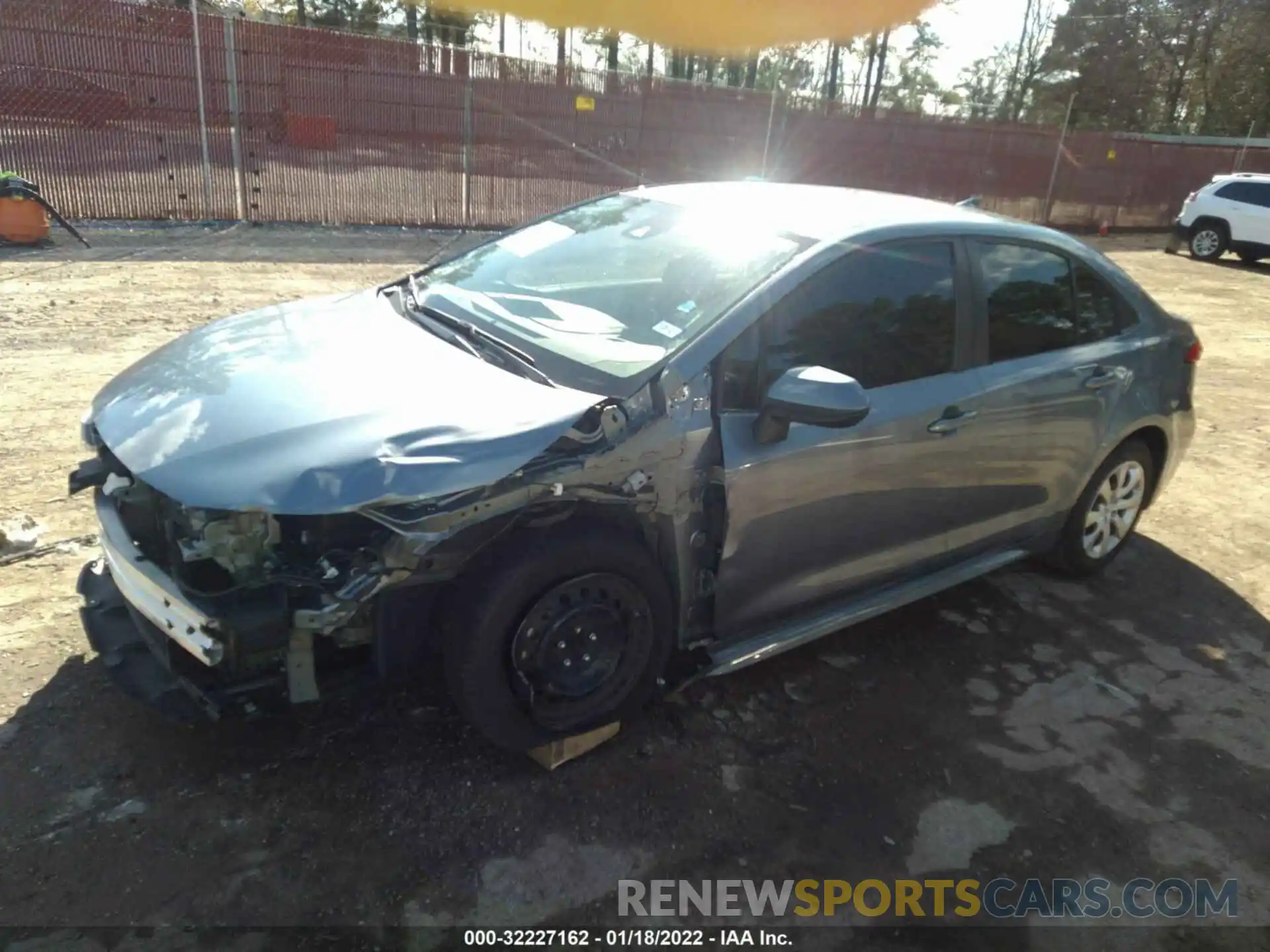 2 Photograph of a damaged car 5YFEPRAE0LP096366 TOYOTA COROLLA 2020