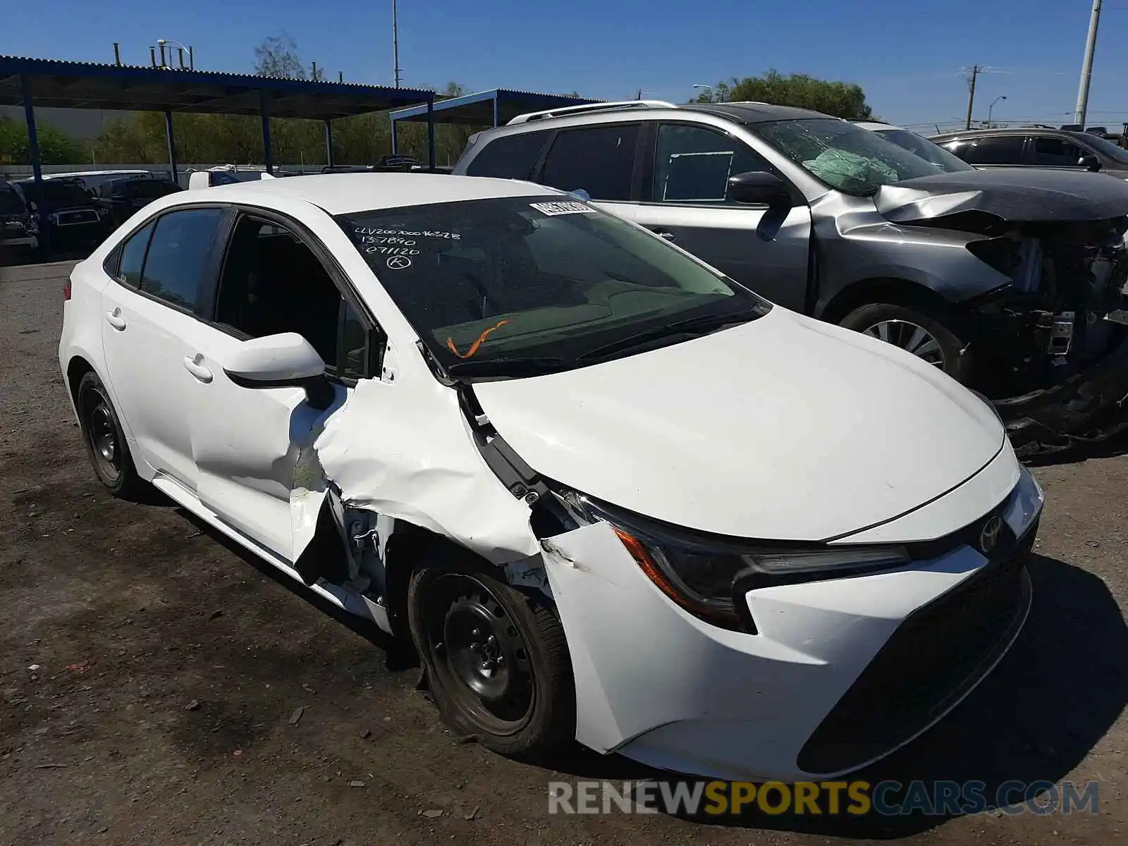 1 Photograph of a damaged car 5YFEPRAE0LP096822 TOYOTA COROLLA 2020