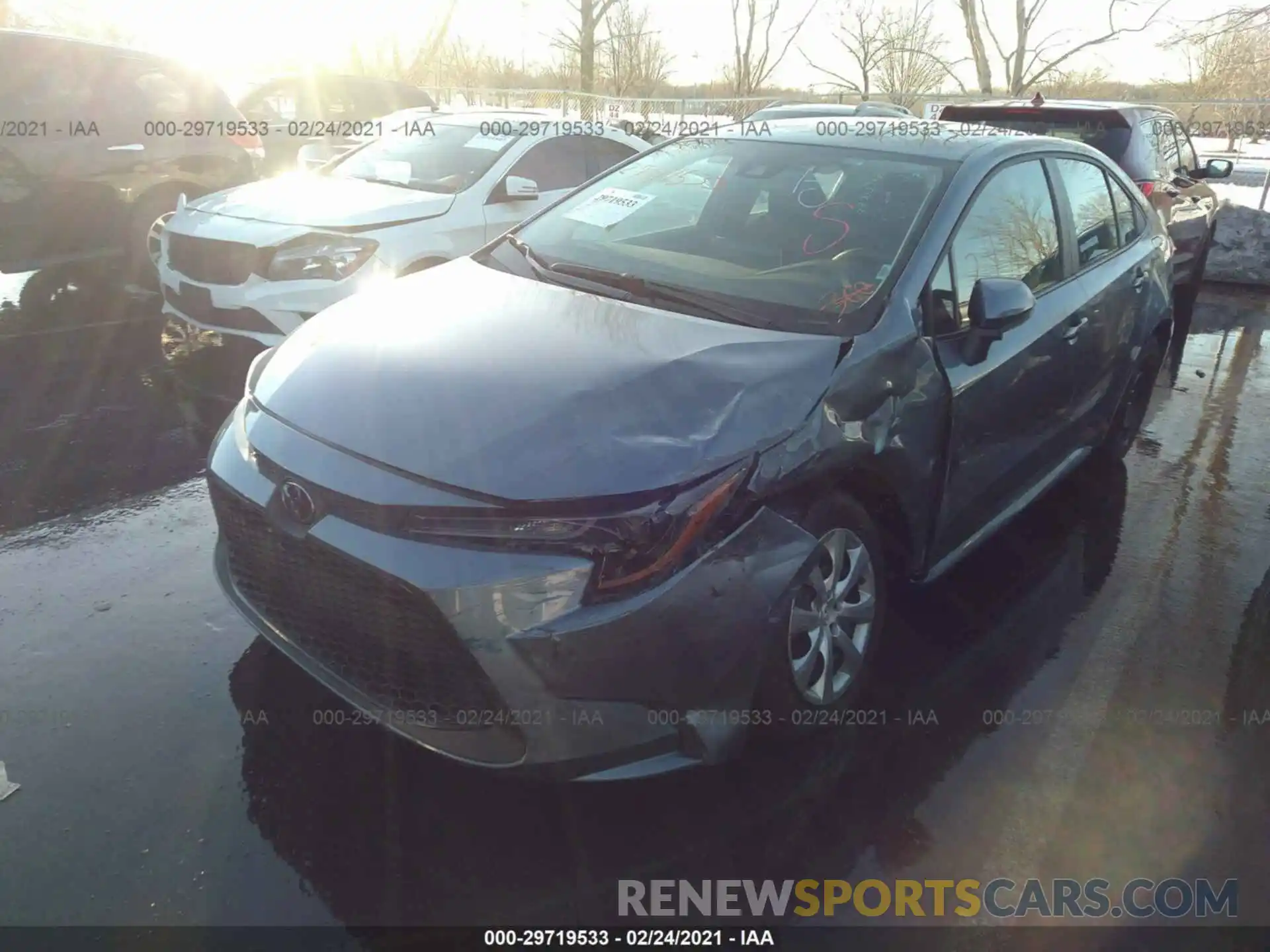 2 Photograph of a damaged car 5YFEPRAE0LP096951 TOYOTA COROLLA 2020