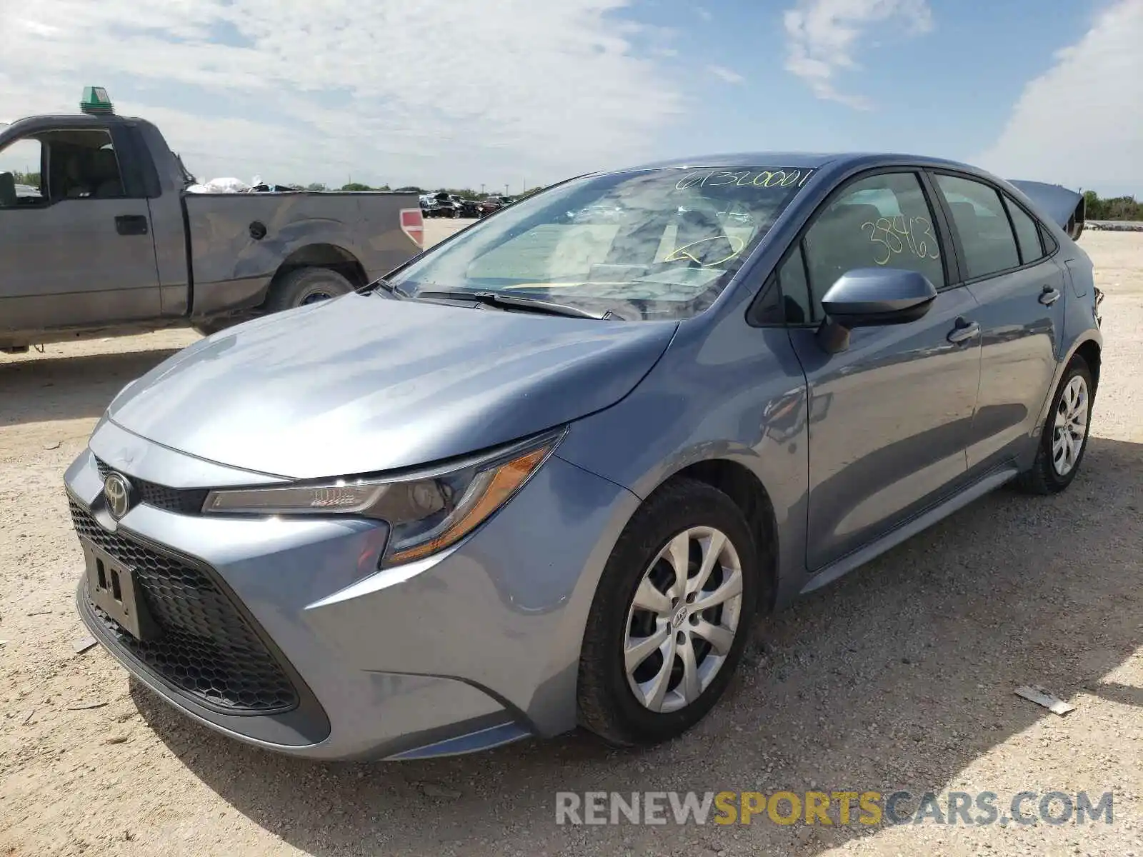 2 Photograph of a damaged car 5YFEPRAE0LP097050 TOYOTA COROLLA 2020