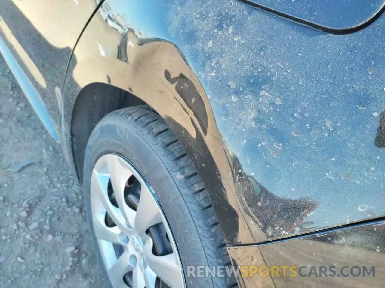 9 Photograph of a damaged car 5YFEPRAE0LP097226 TOYOTA COROLLA 2020