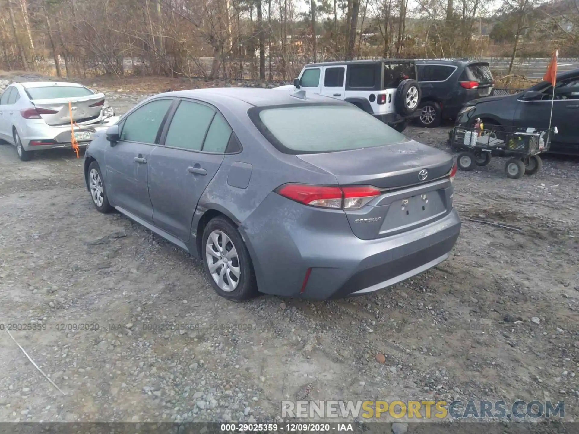 3 Photograph of a damaged car 5YFEPRAE0LP097498 TOYOTA COROLLA 2020