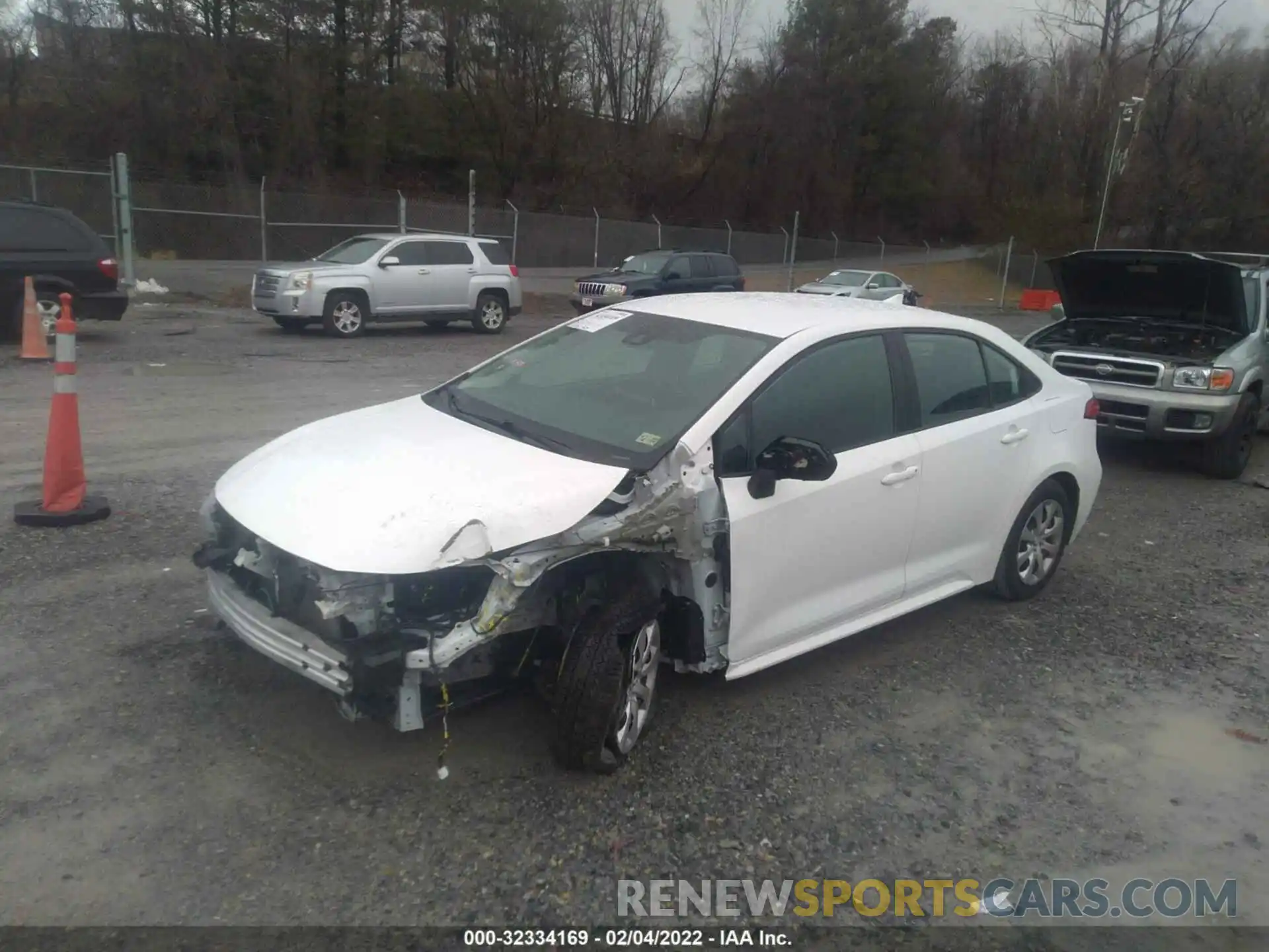 6 Photograph of a damaged car 5YFEPRAE0LP098229 TOYOTA COROLLA 2020