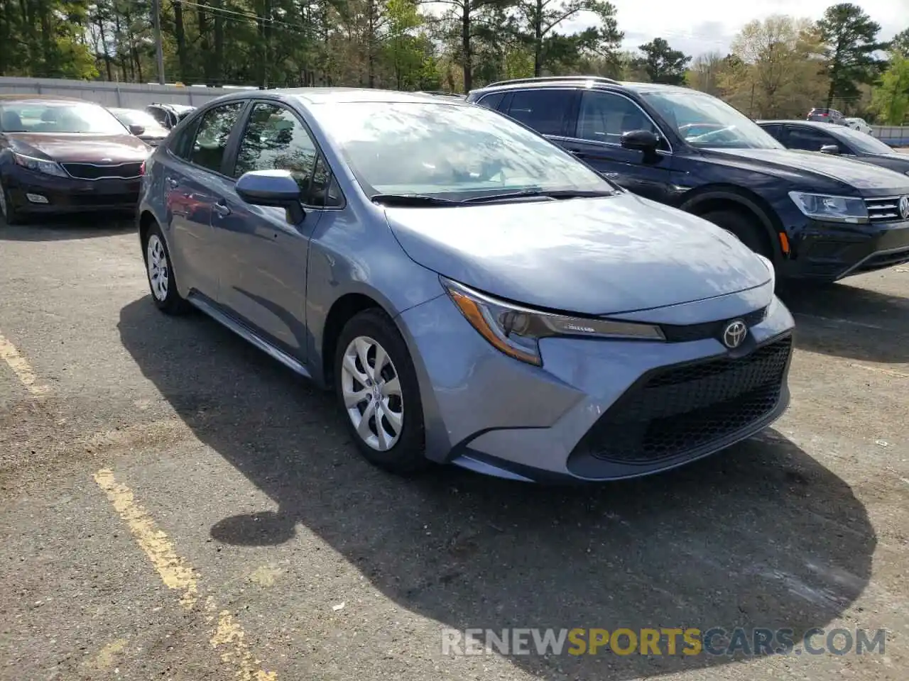 1 Photograph of a damaged car 5YFEPRAE0LP098439 TOYOTA COROLLA 2020