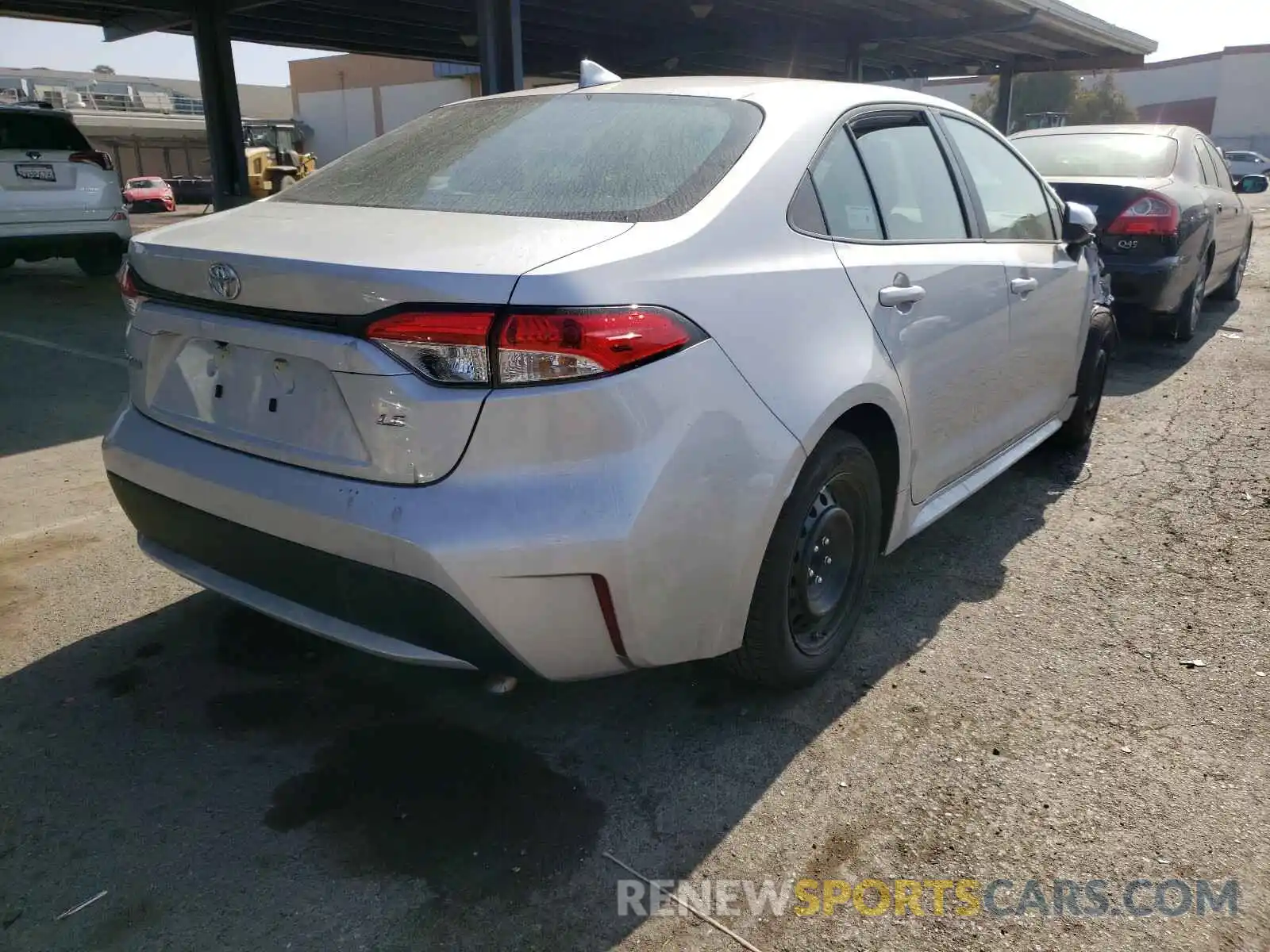 4 Photograph of a damaged car 5YFEPRAE0LP099008 TOYOTA COROLLA 2020