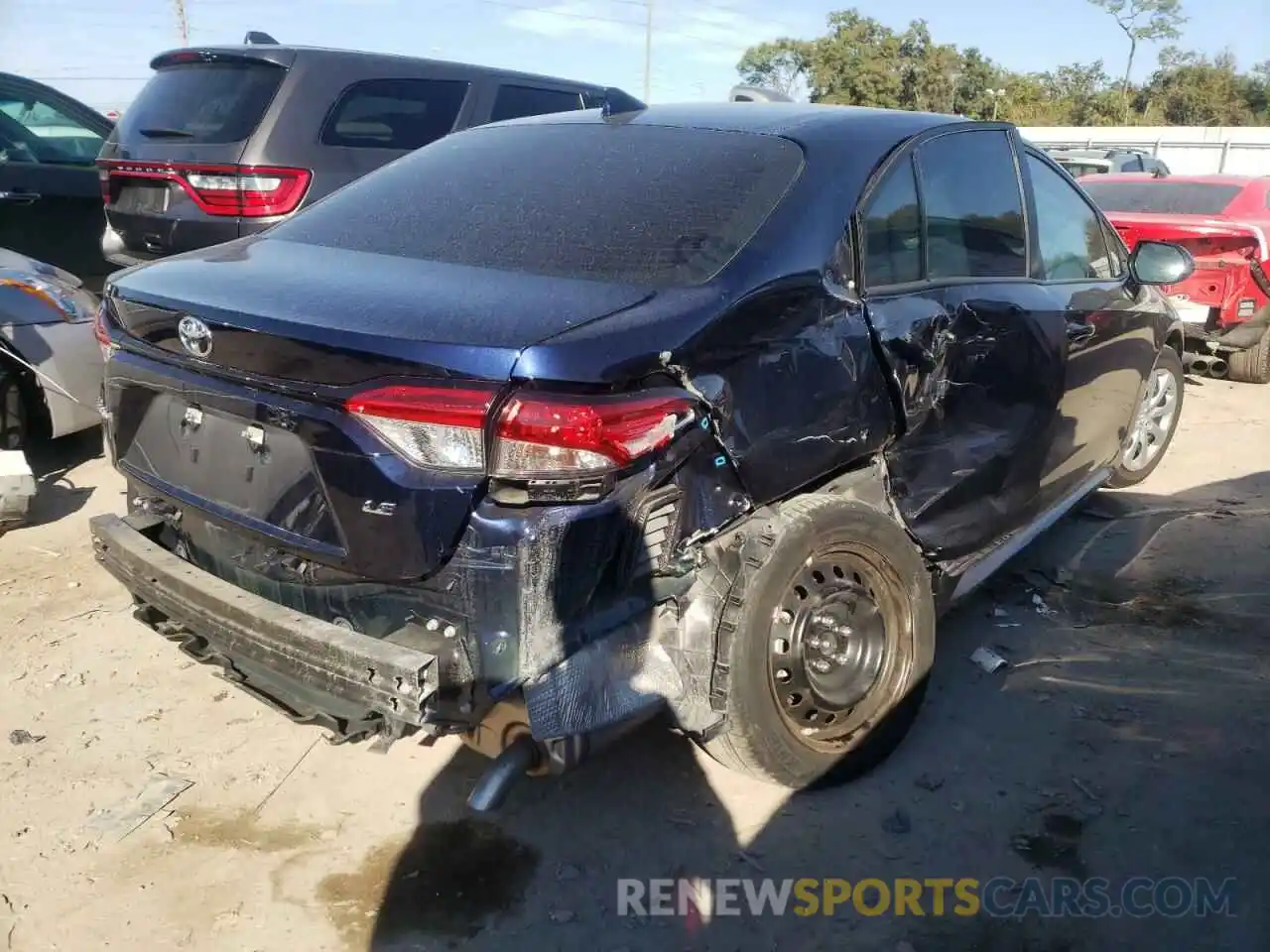 4 Photograph of a damaged car 5YFEPRAE0LP099378 TOYOTA COROLLA 2020