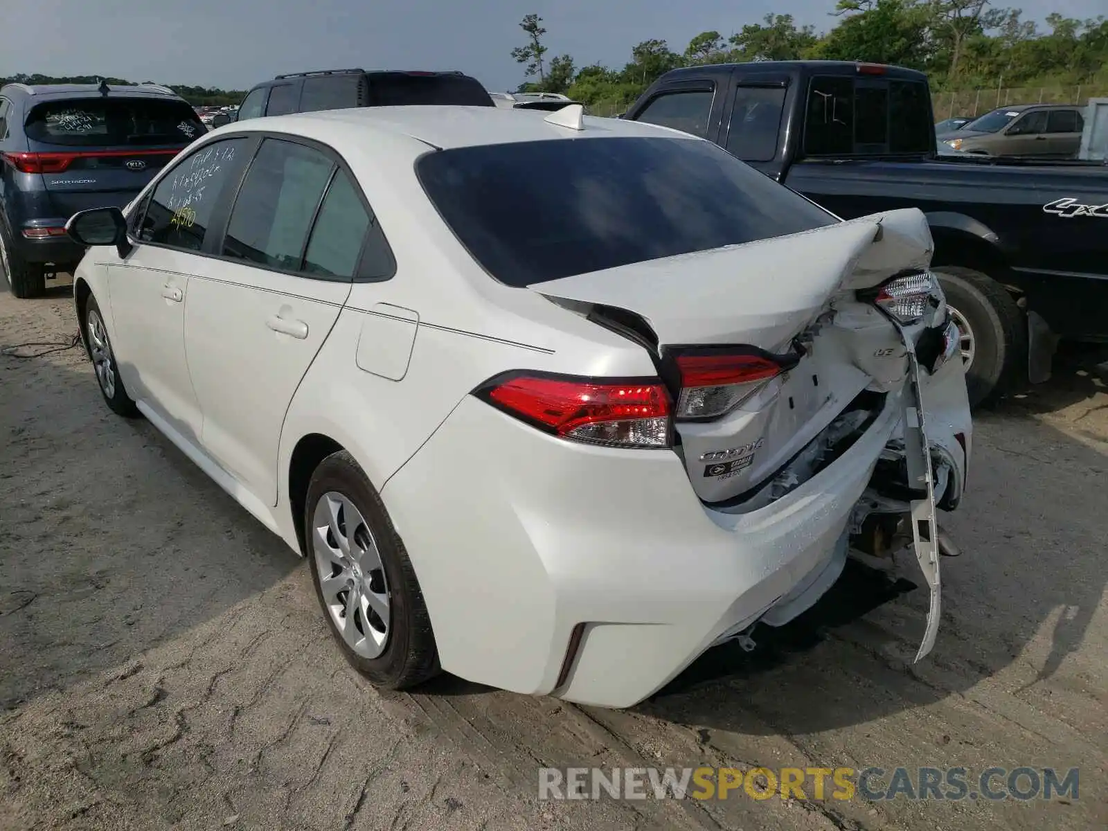 3 Photograph of a damaged car 5YFEPRAE0LP099896 TOYOTA COROLLA 2020