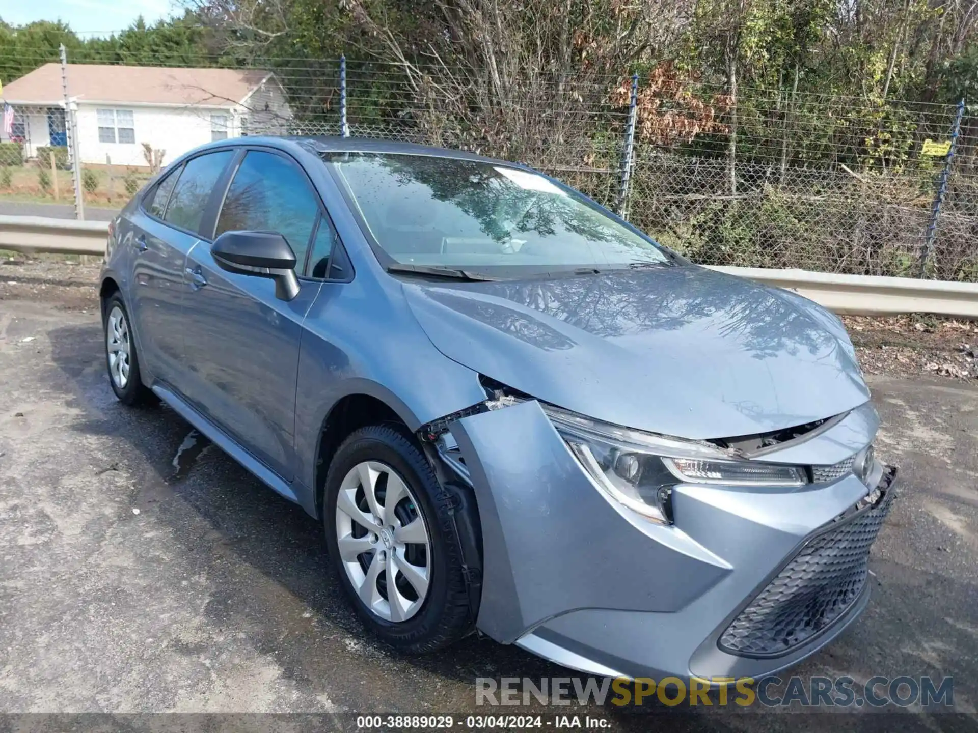 1 Photograph of a damaged car 5YFEPRAE0LP100464 TOYOTA COROLLA 2020