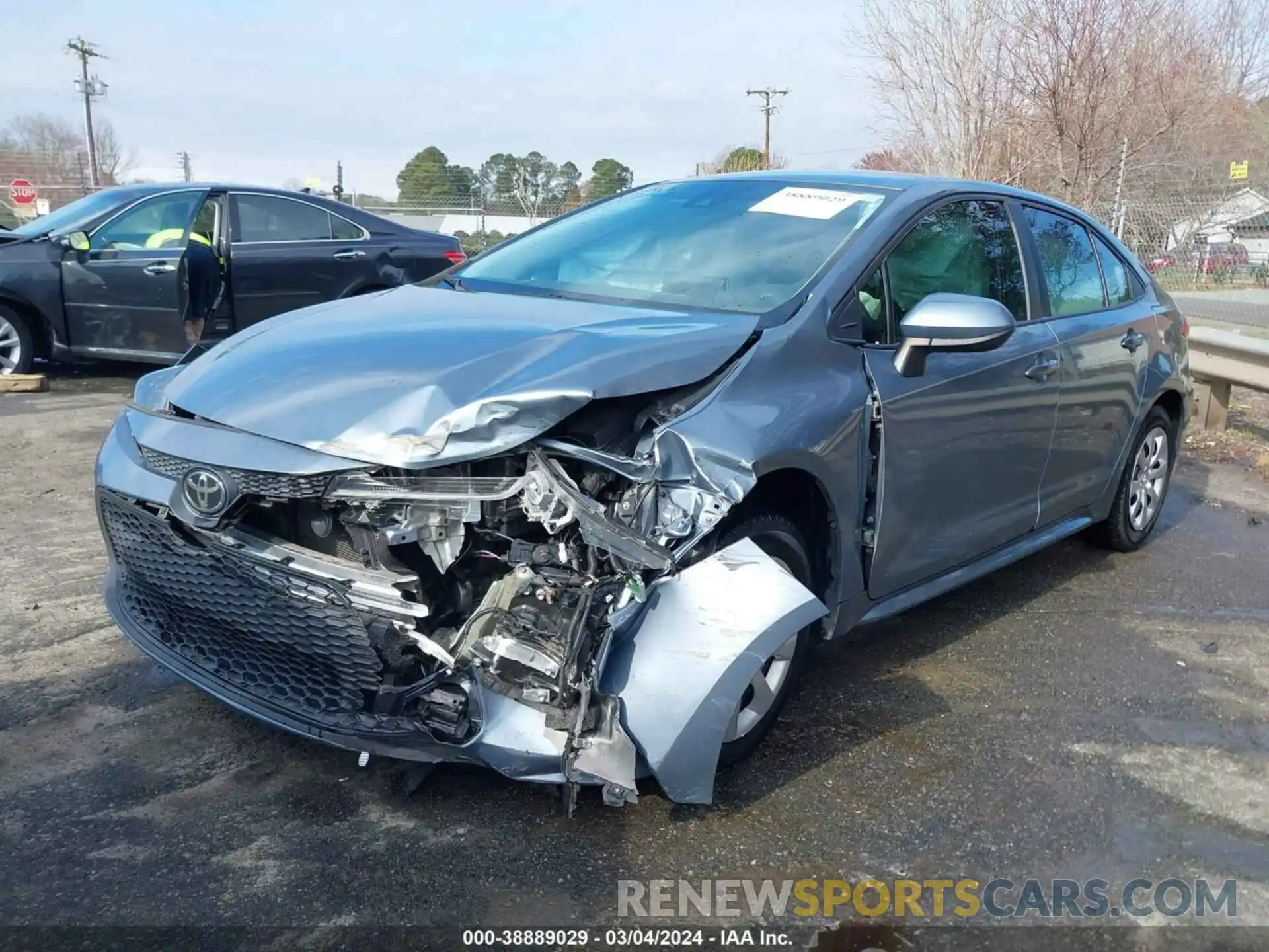 2 Photograph of a damaged car 5YFEPRAE0LP100464 TOYOTA COROLLA 2020