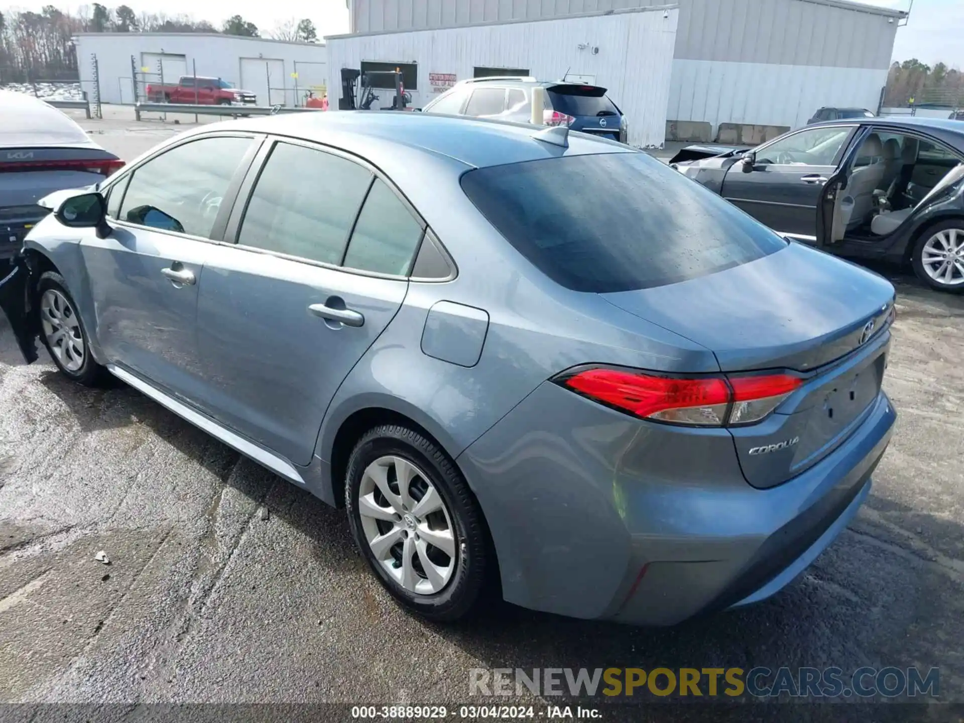 3 Photograph of a damaged car 5YFEPRAE0LP100464 TOYOTA COROLLA 2020