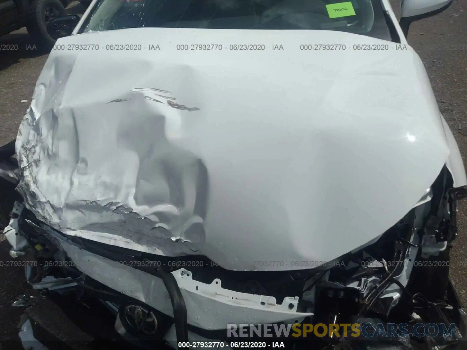 10 Photograph of a damaged car 5YFEPRAE0LP100965 TOYOTA COROLLA 2020