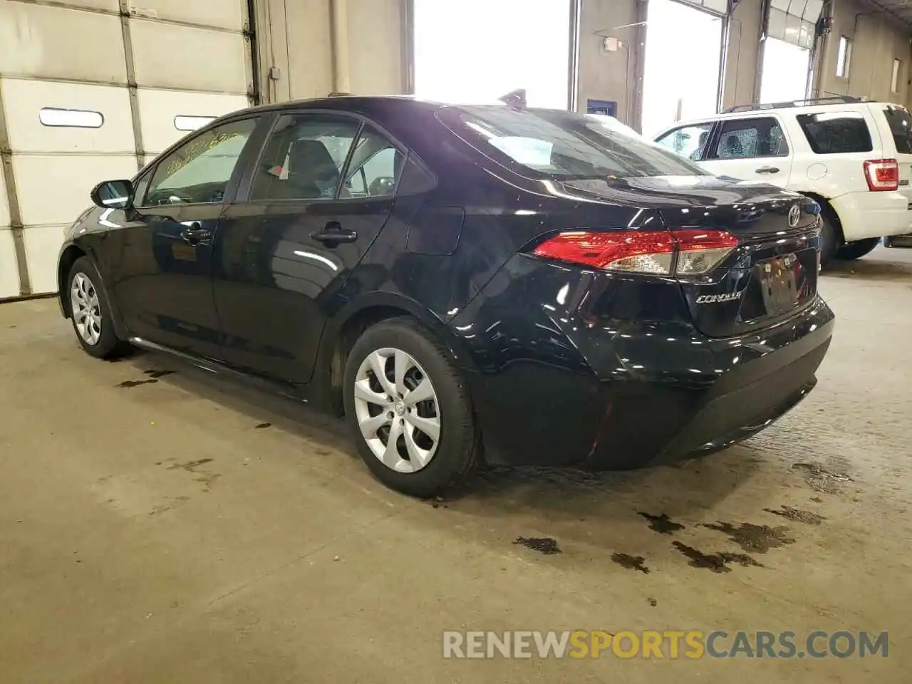 3 Photograph of a damaged car 5YFEPRAE0LP101131 TOYOTA COROLLA 2020