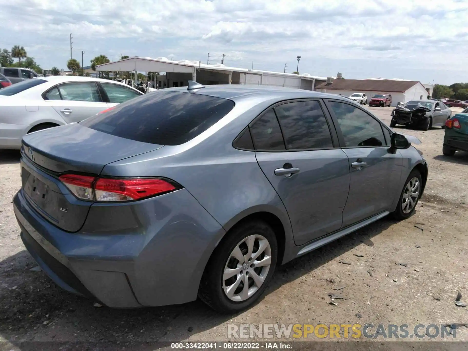 4 Photograph of a damaged car 5YFEPRAE0LP102960 TOYOTA COROLLA 2020