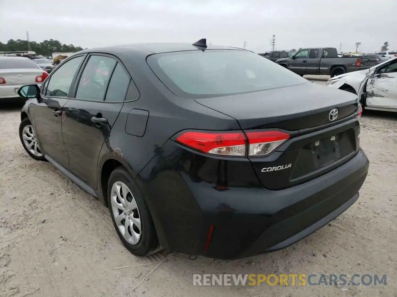 3 Photograph of a damaged car 5YFEPRAE0LP103770 TOYOTA COROLLA 2020