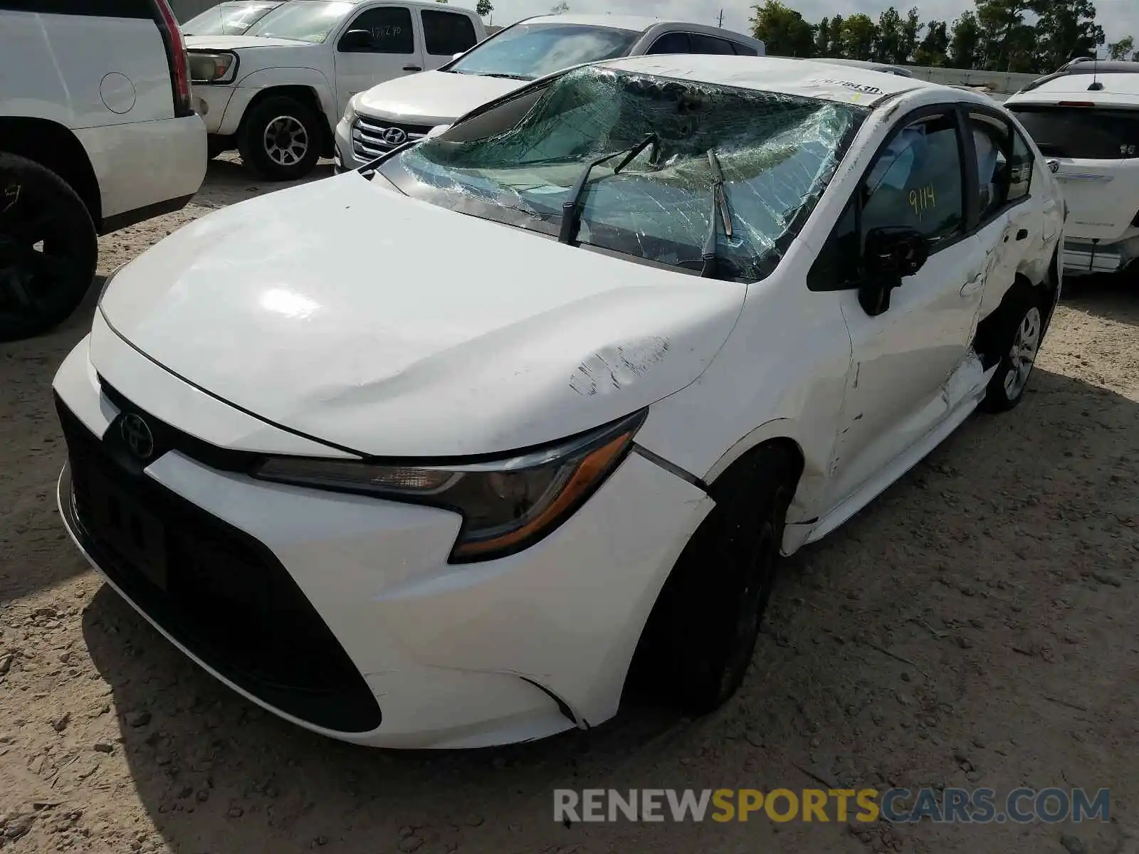 2 Photograph of a damaged car 5YFEPRAE0LP104238 TOYOTA COROLLA 2020