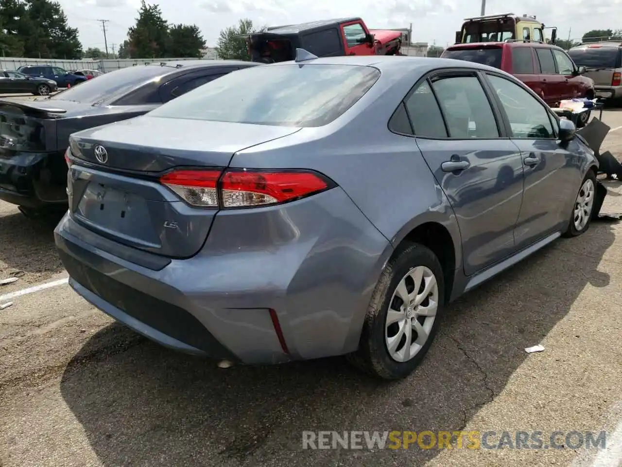 4 Photograph of a damaged car 5YFEPRAE0LP104840 TOYOTA COROLLA 2020