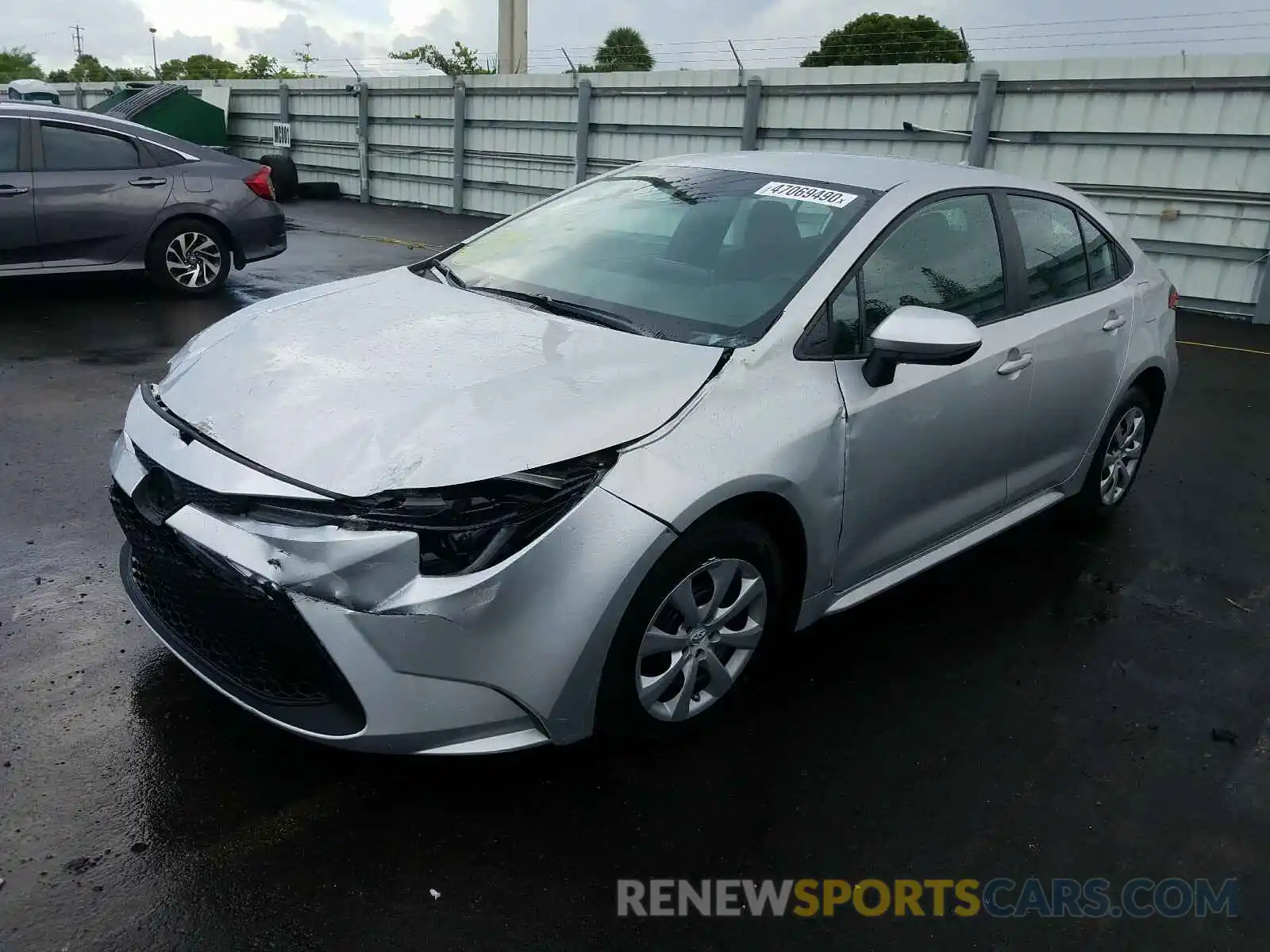 2 Photograph of a damaged car 5YFEPRAE0LP105213 TOYOTA COROLLA 2020