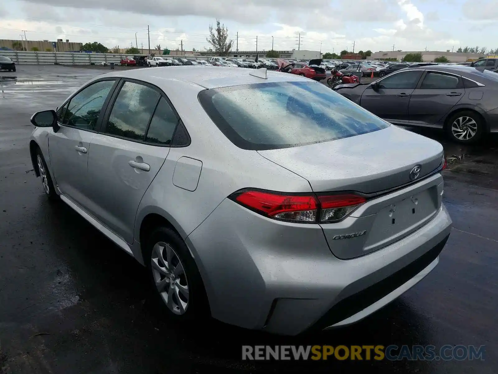 3 Photograph of a damaged car 5YFEPRAE0LP105213 TOYOTA COROLLA 2020