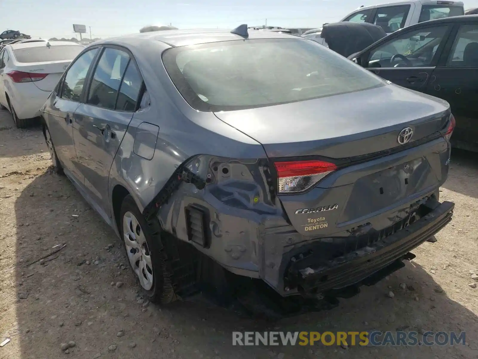 3 Photograph of a damaged car 5YFEPRAE0LP106426 TOYOTA COROLLA 2020