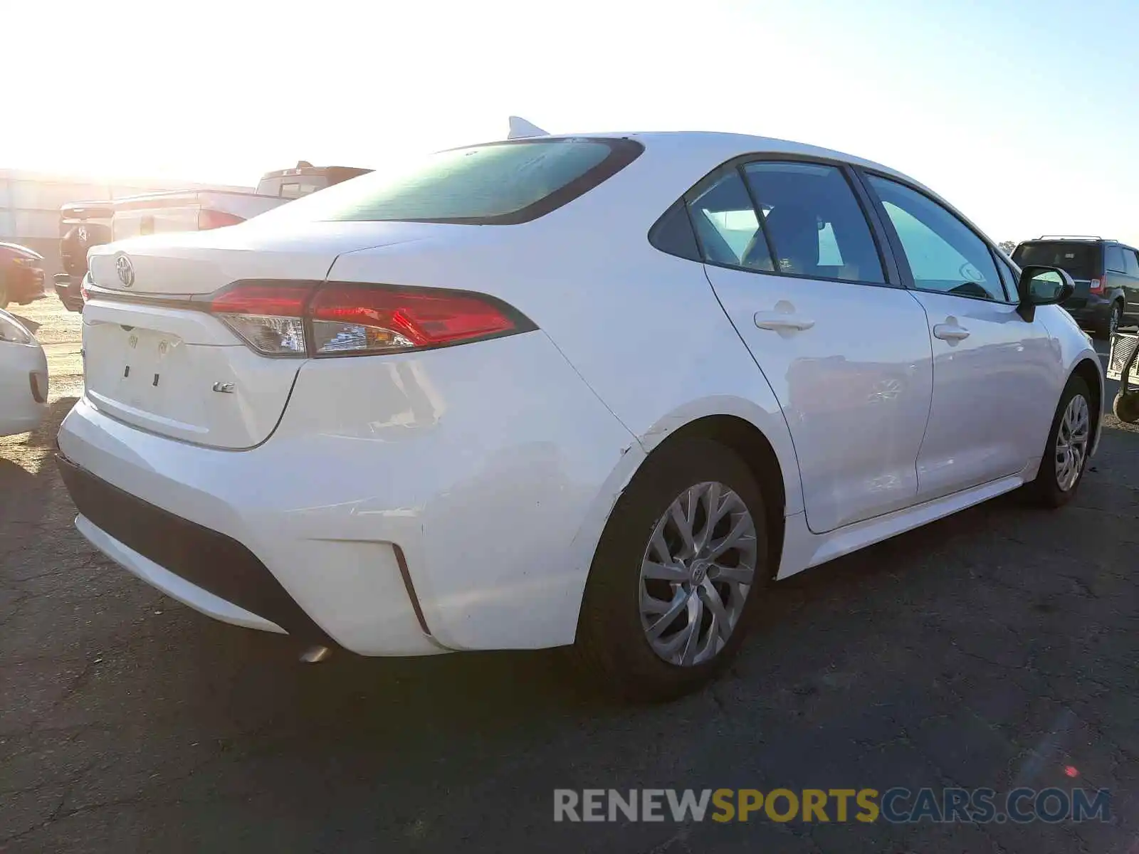 4 Photograph of a damaged car 5YFEPRAE0LP106491 TOYOTA COROLLA 2020