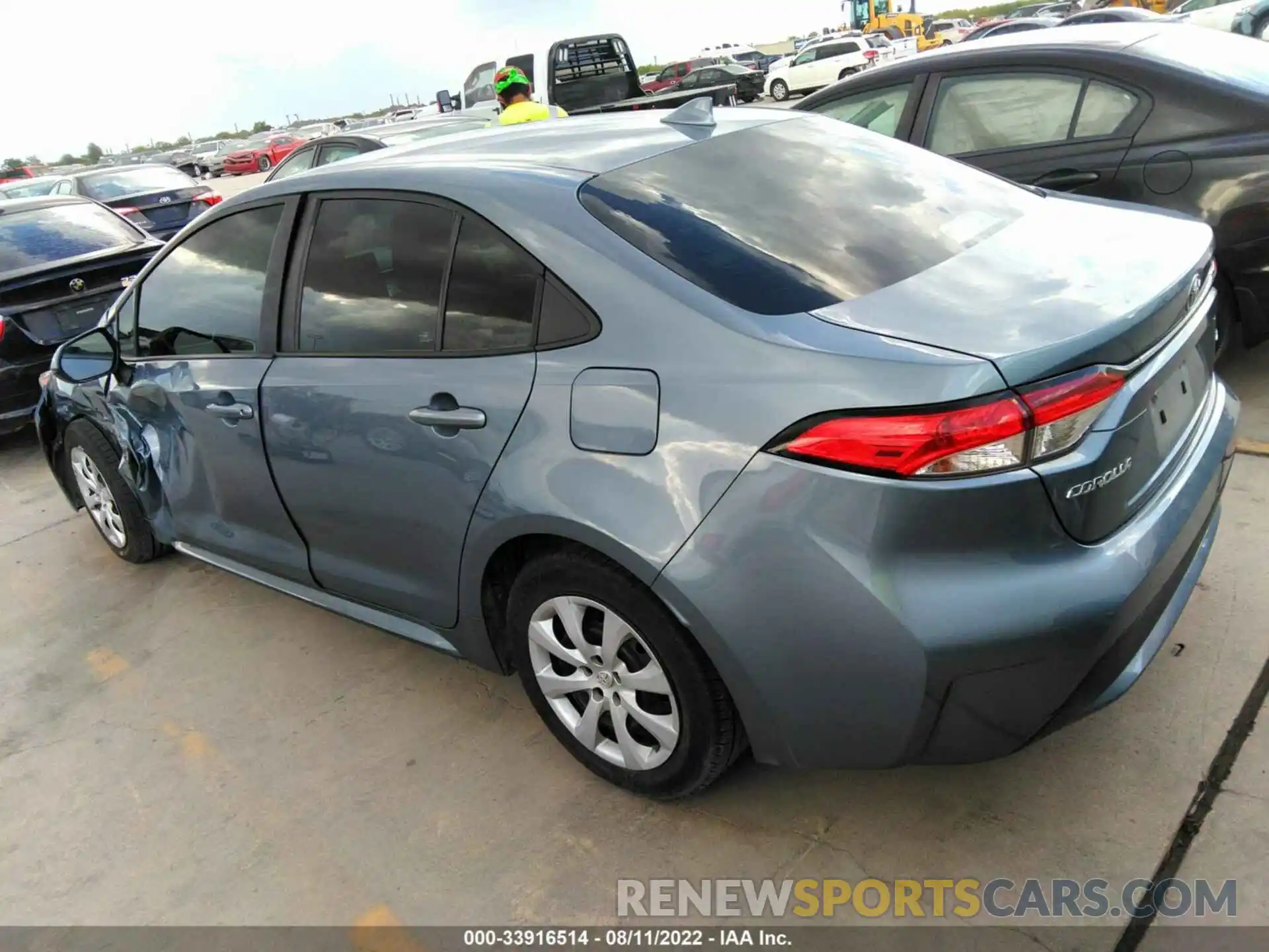 3 Photograph of a damaged car 5YFEPRAE0LP106569 TOYOTA COROLLA 2020