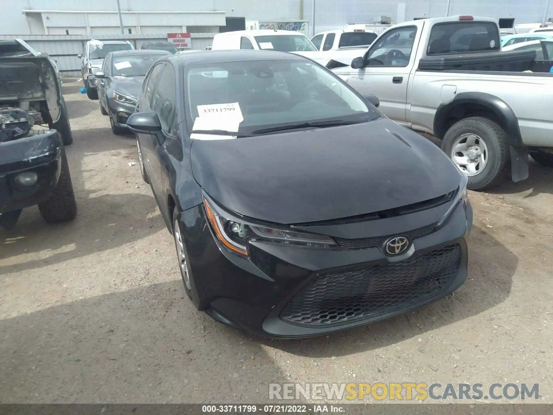 1 Photograph of a damaged car 5YFEPRAE0LP106698 TOYOTA COROLLA 2020