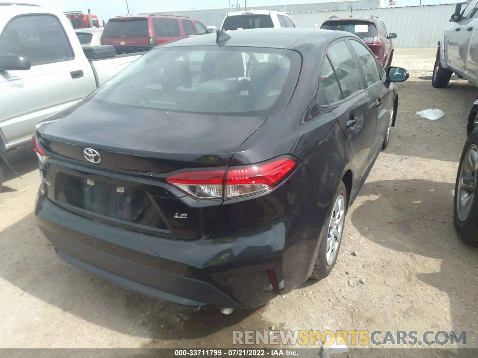 4 Photograph of a damaged car 5YFEPRAE0LP106698 TOYOTA COROLLA 2020