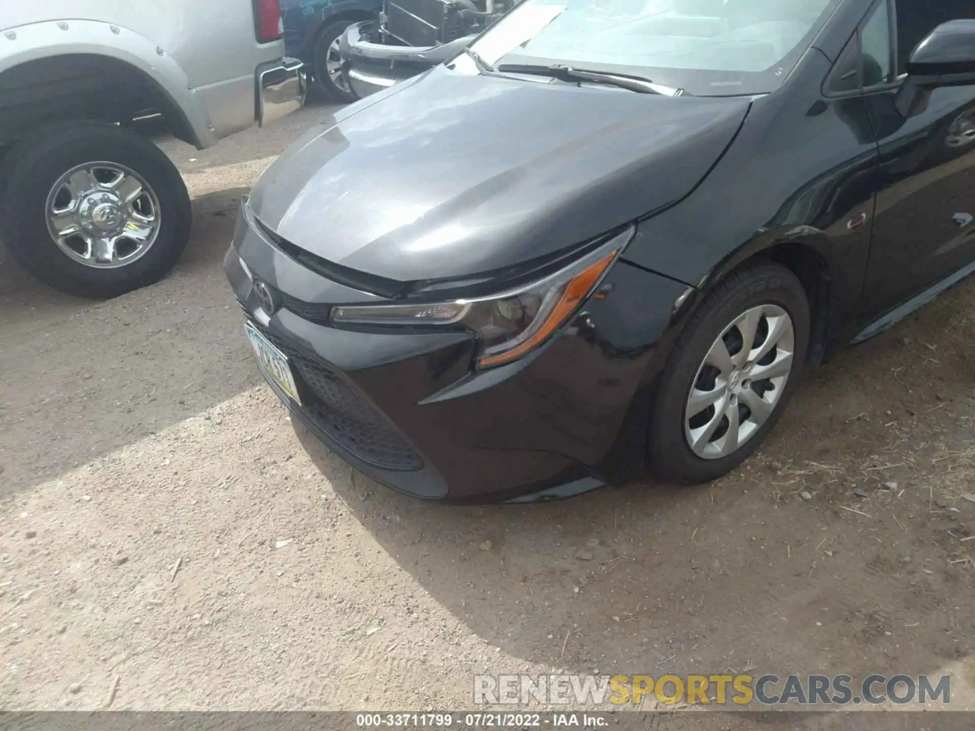 6 Photograph of a damaged car 5YFEPRAE0LP106698 TOYOTA COROLLA 2020