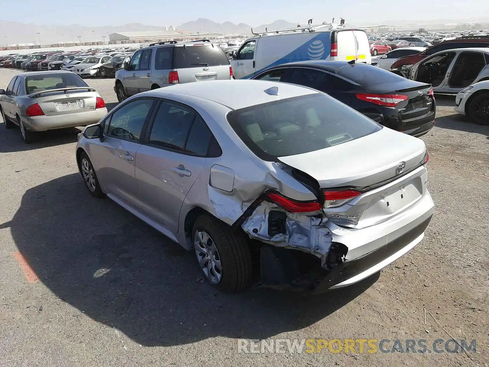 3 Photograph of a damaged car 5YFEPRAE0LP106894 TOYOTA COROLLA 2020