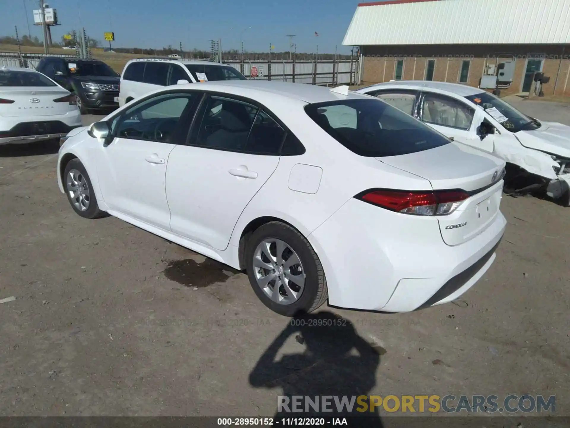 3 Photograph of a damaged car 5YFEPRAE0LP107267 TOYOTA COROLLA 2020