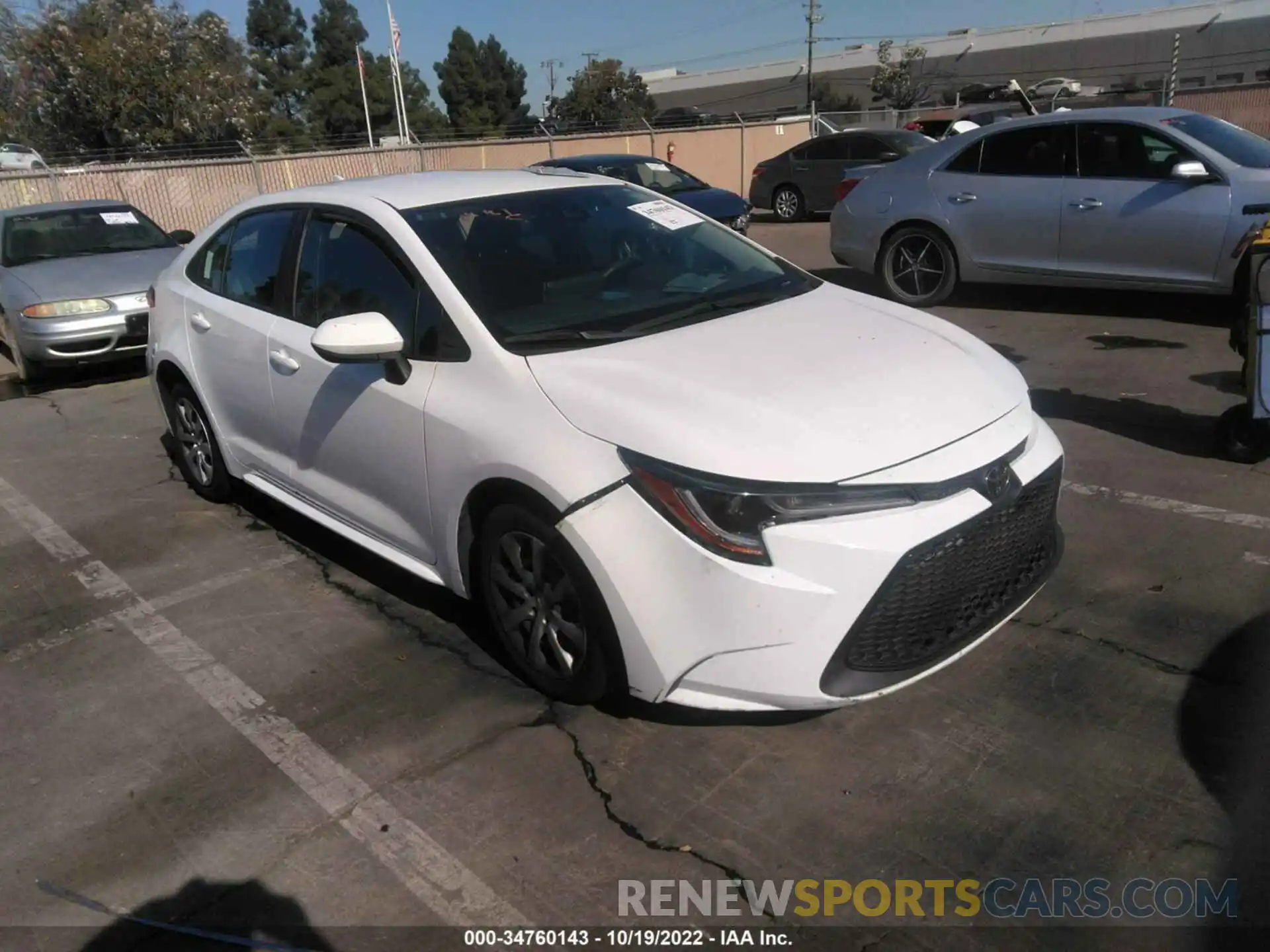 1 Photograph of a damaged car 5YFEPRAE0LP107320 TOYOTA COROLLA 2020