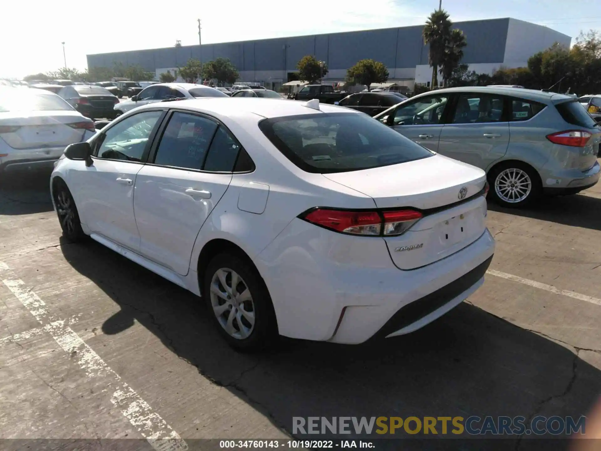 3 Photograph of a damaged car 5YFEPRAE0LP107320 TOYOTA COROLLA 2020